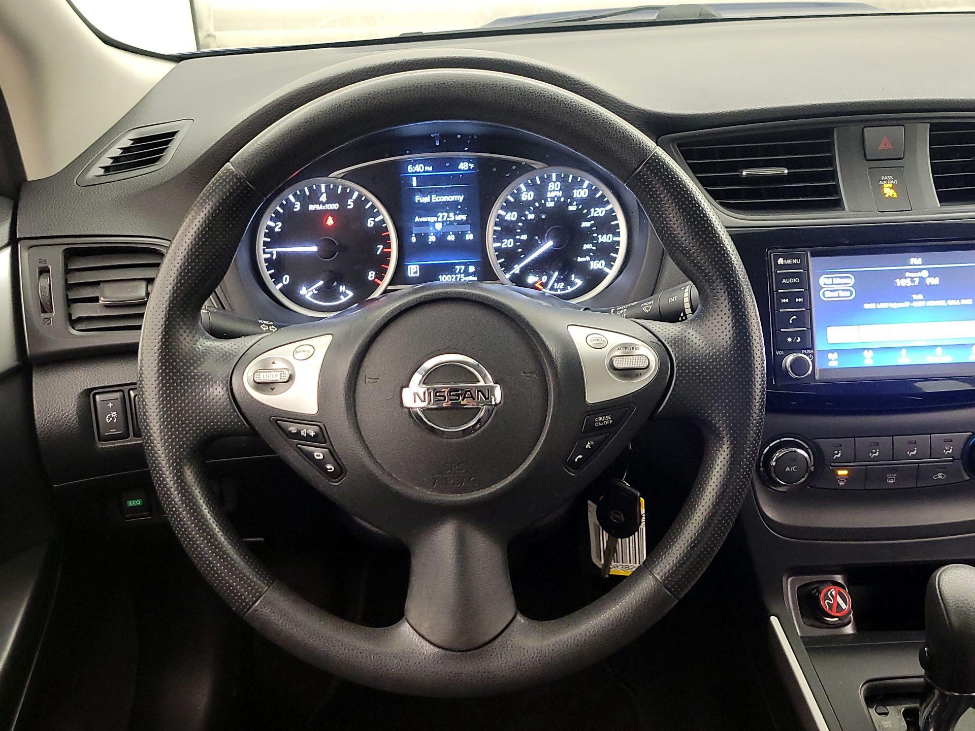 Thumbnail: 2019 Nissan Sentra - 10