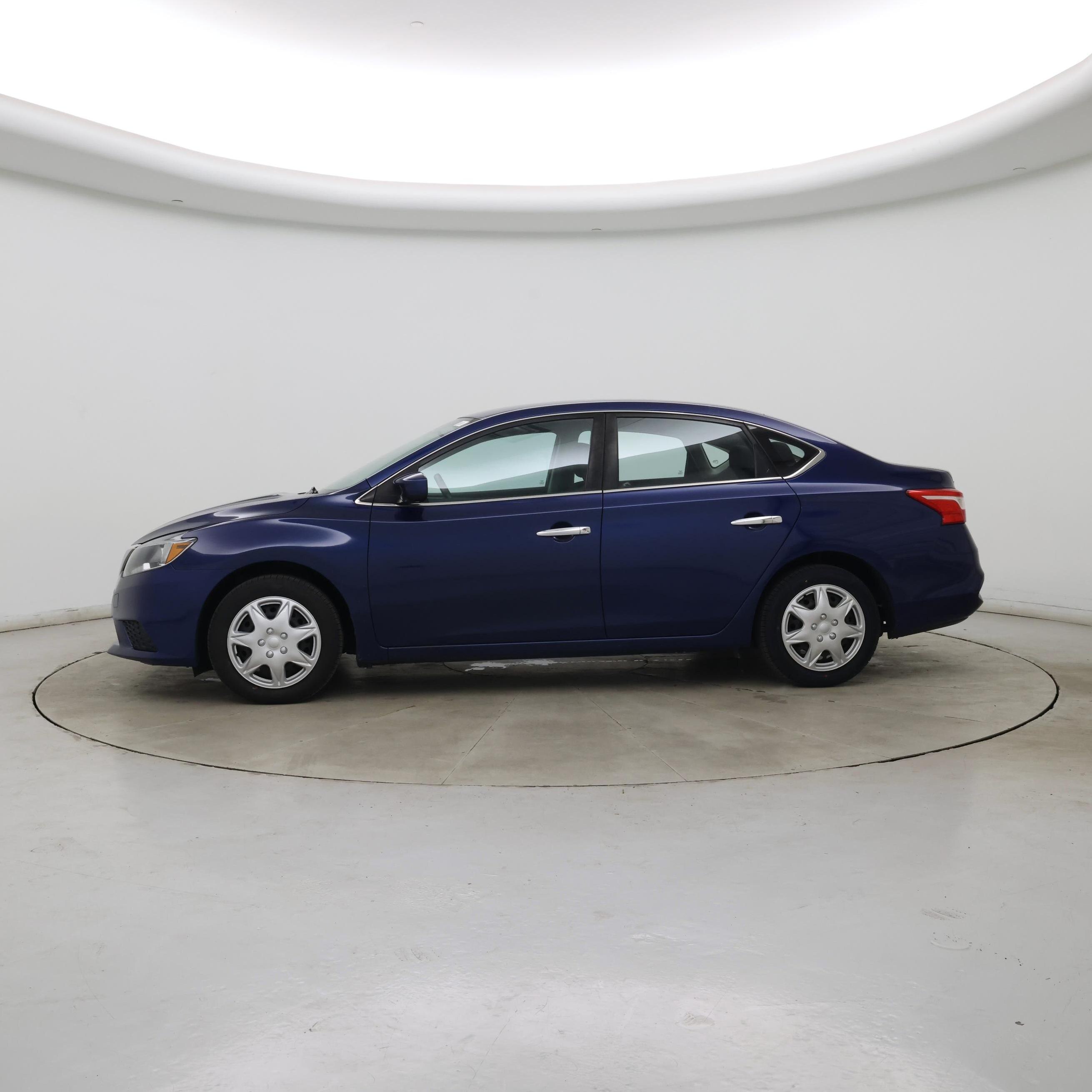 Thumbnail: 2019 Nissan Sentra - 3