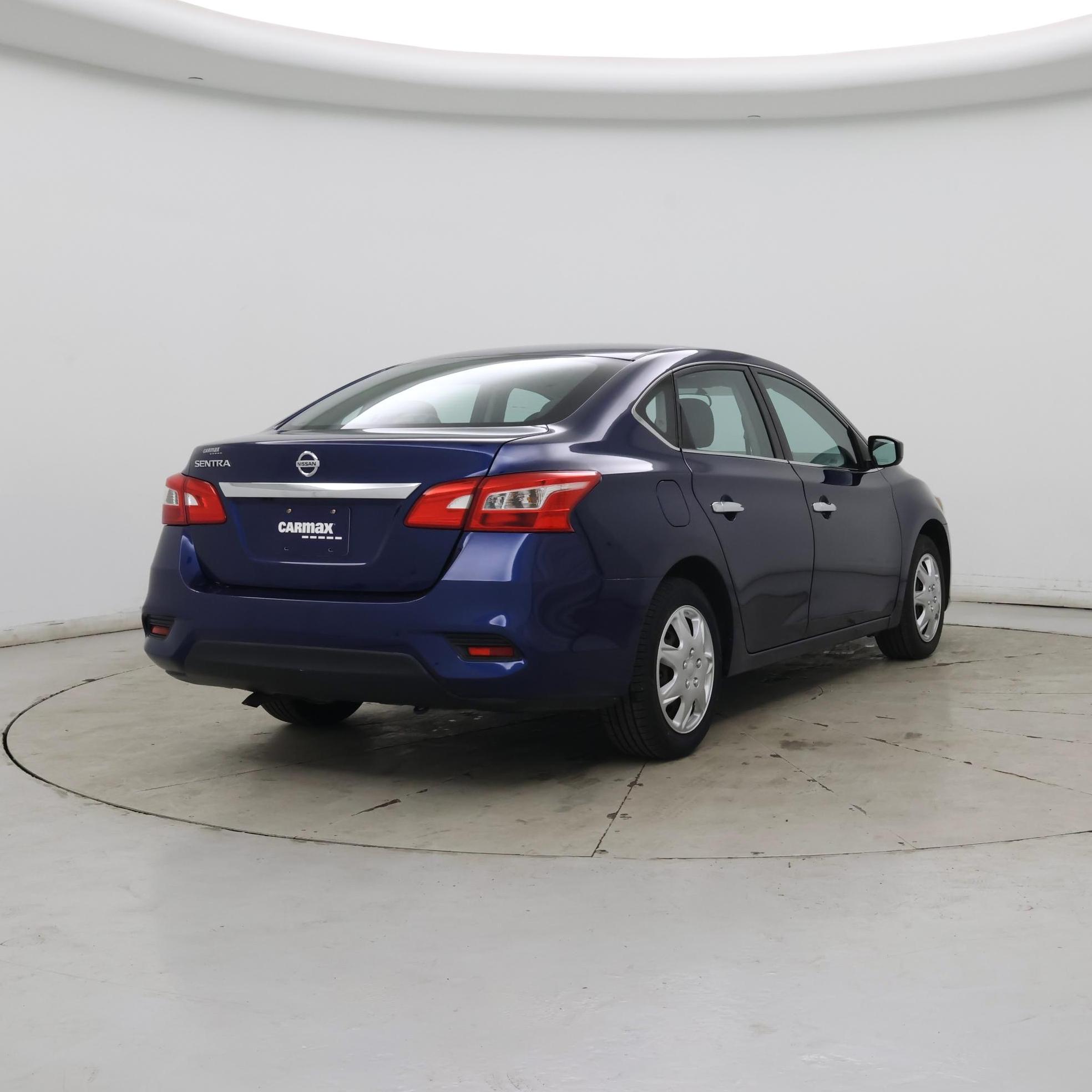 Thumbnail: 2019 Nissan Sentra - 8