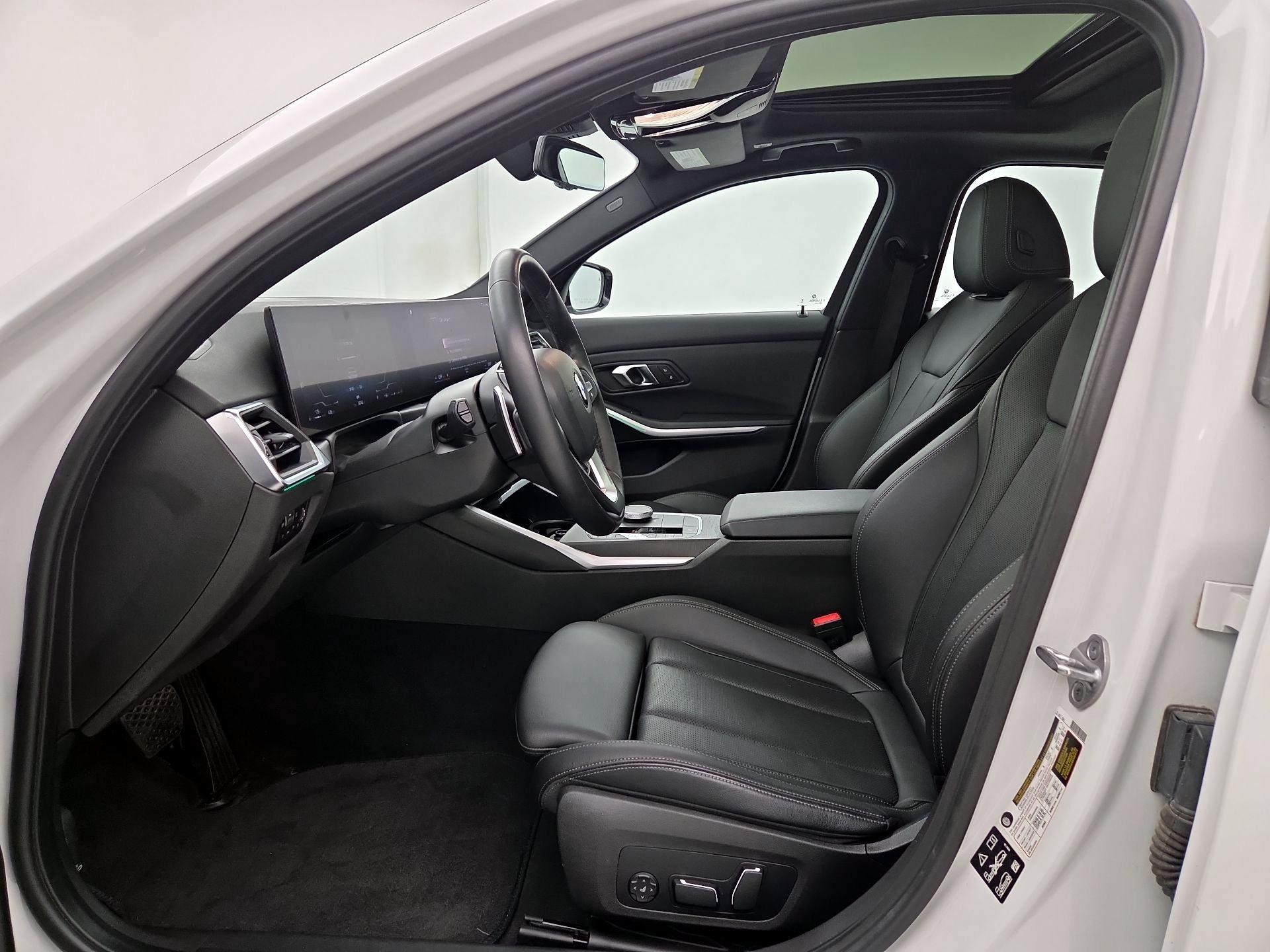 Thumbnail: 2024 BMW 3 Series - 11