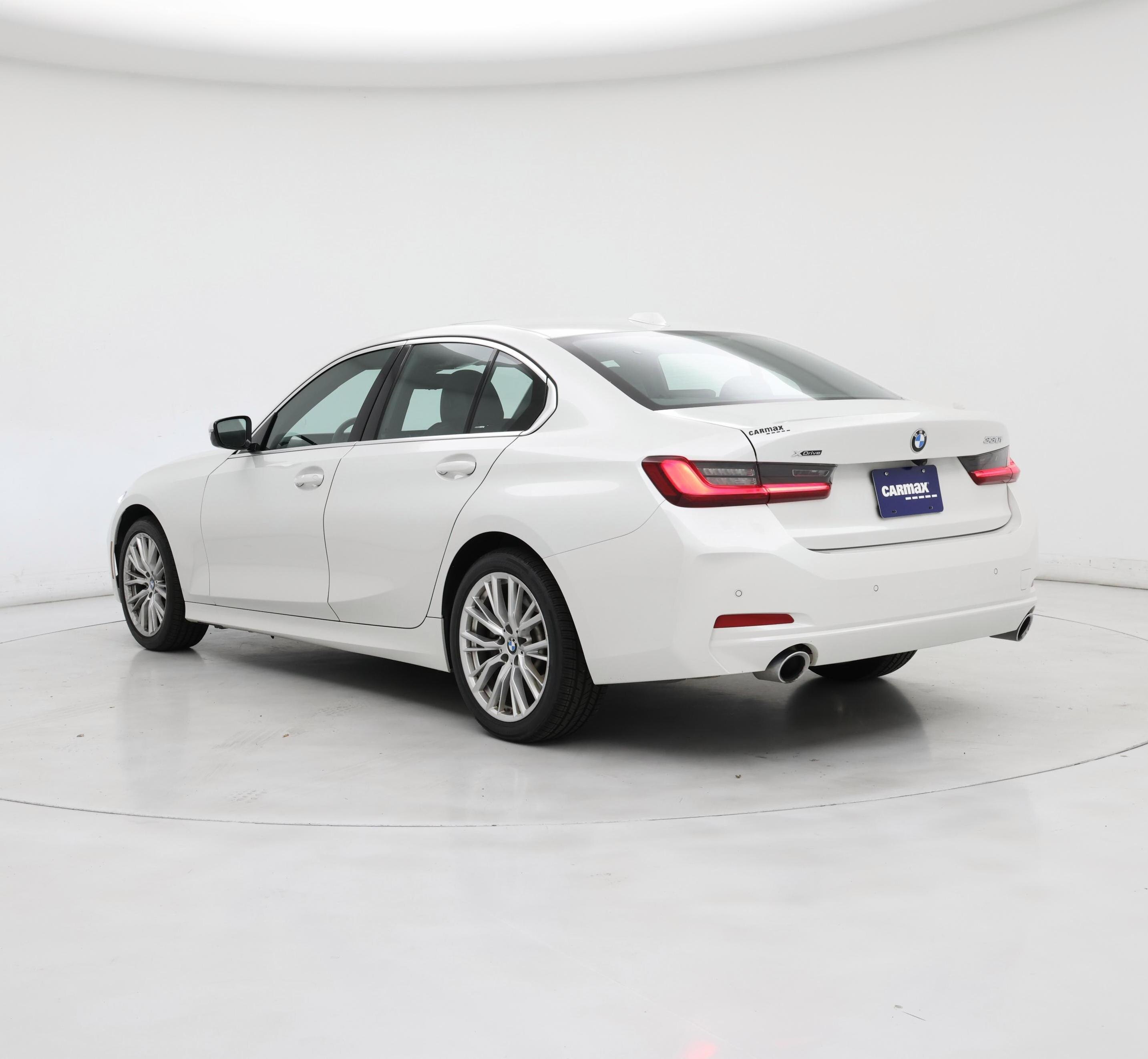 Thumbnail: 2024 BMW 3 Series - 2