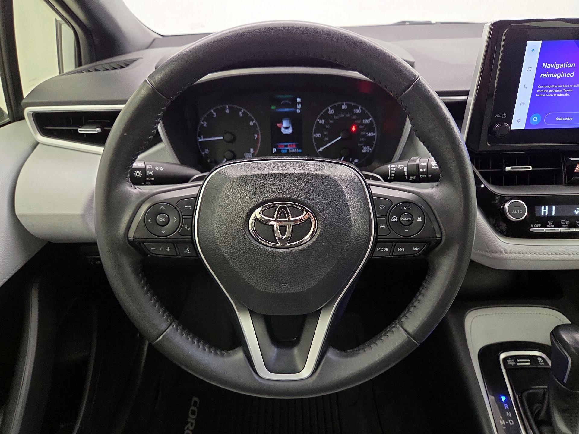 Thumbnail: 2023 Toyota Corolla - 10