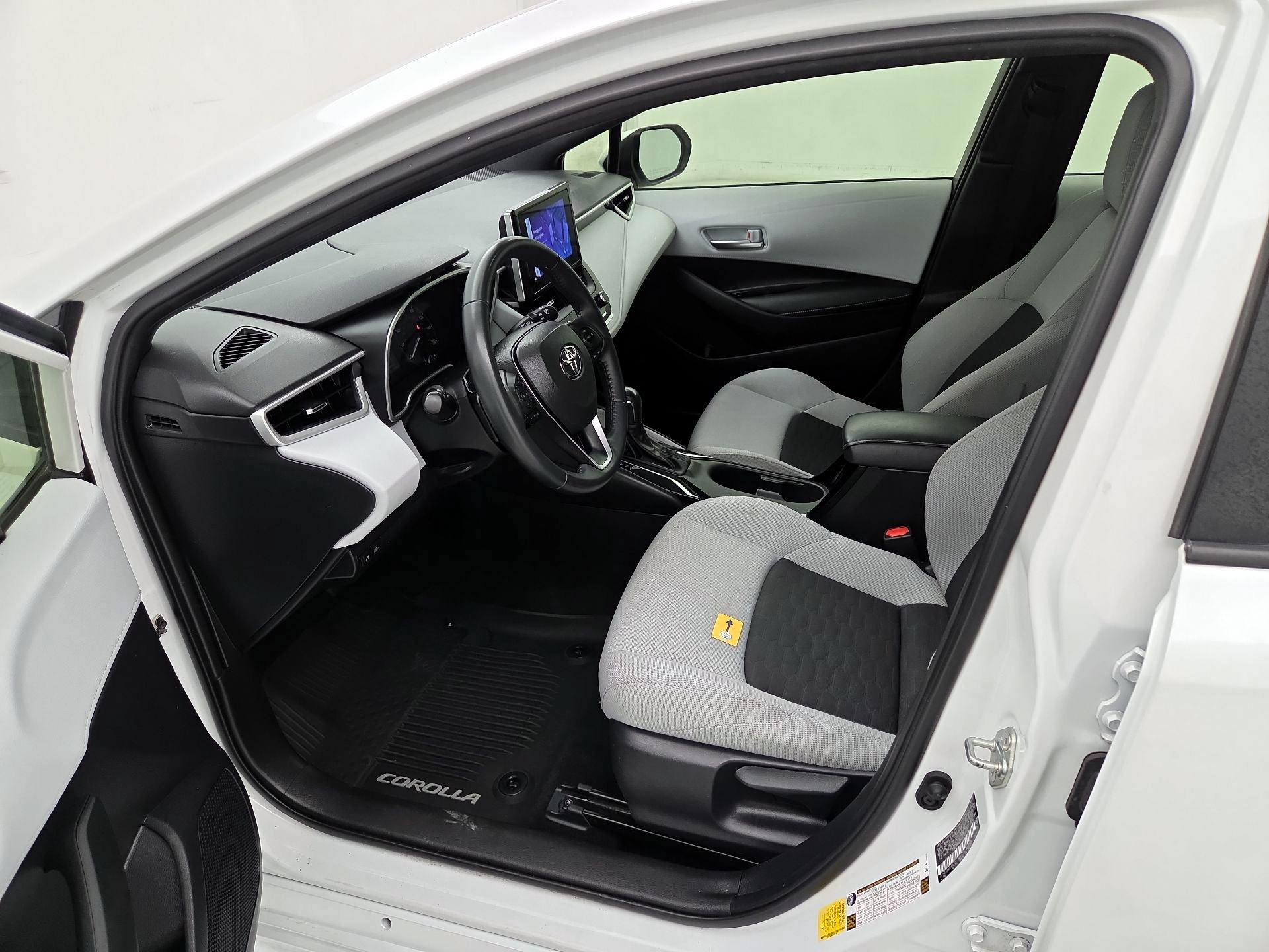 Thumbnail: 2023 Toyota Corolla - 11