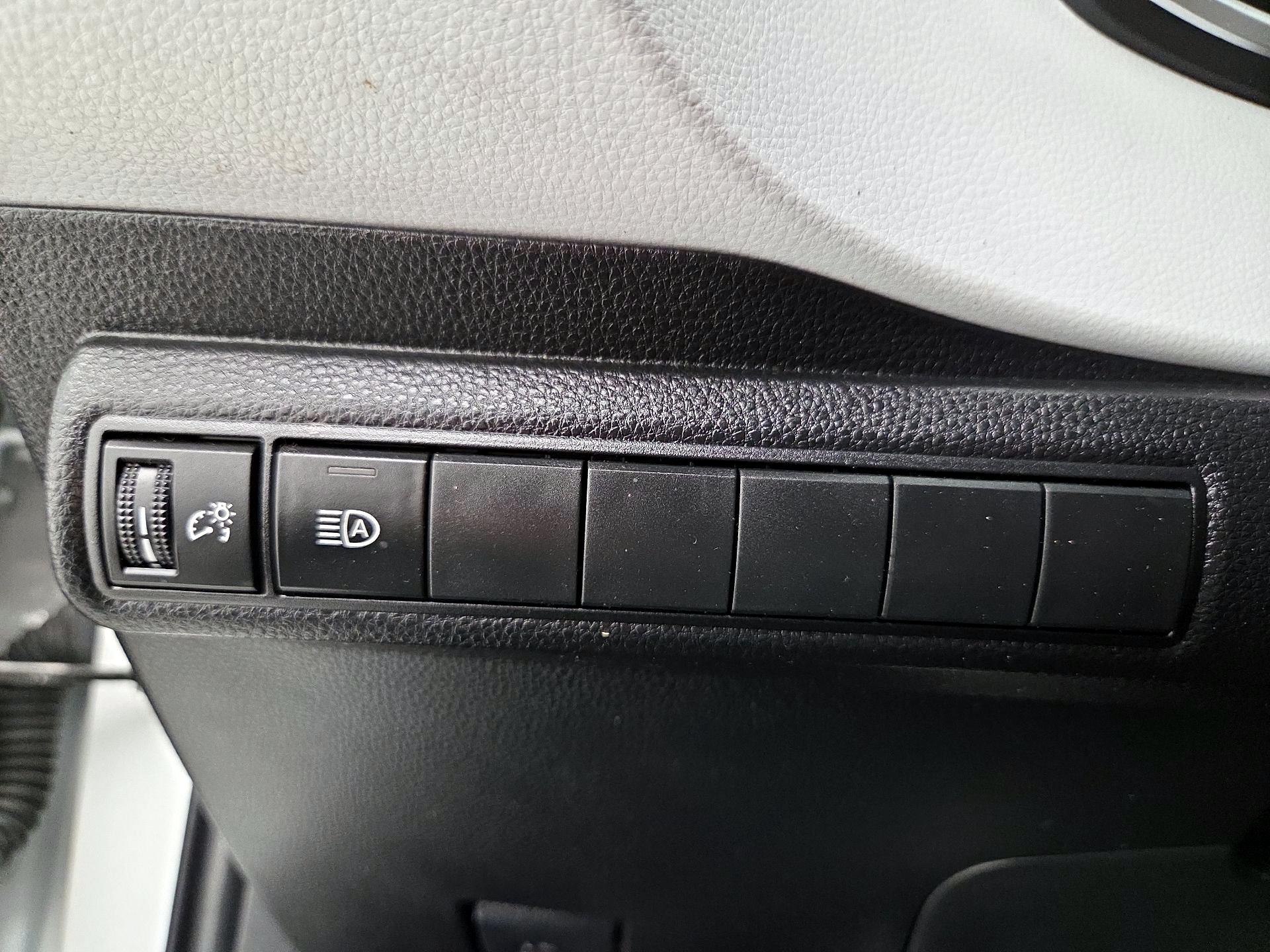 Thumbnail: 2023 Toyota Corolla - 13