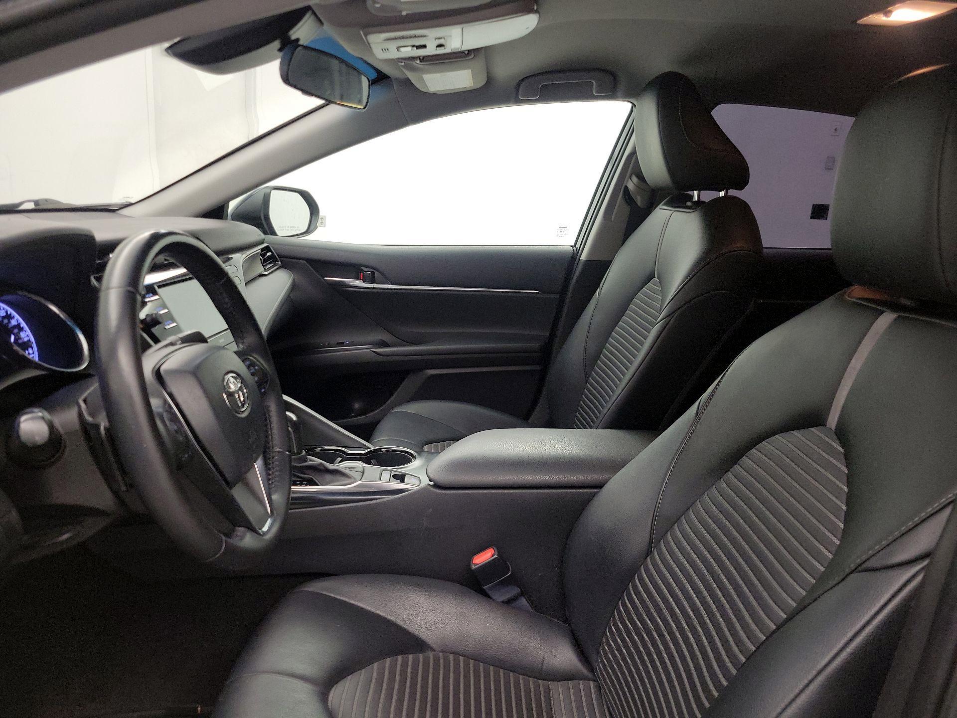 Thumbnail: 2020 Toyota Camry - 11