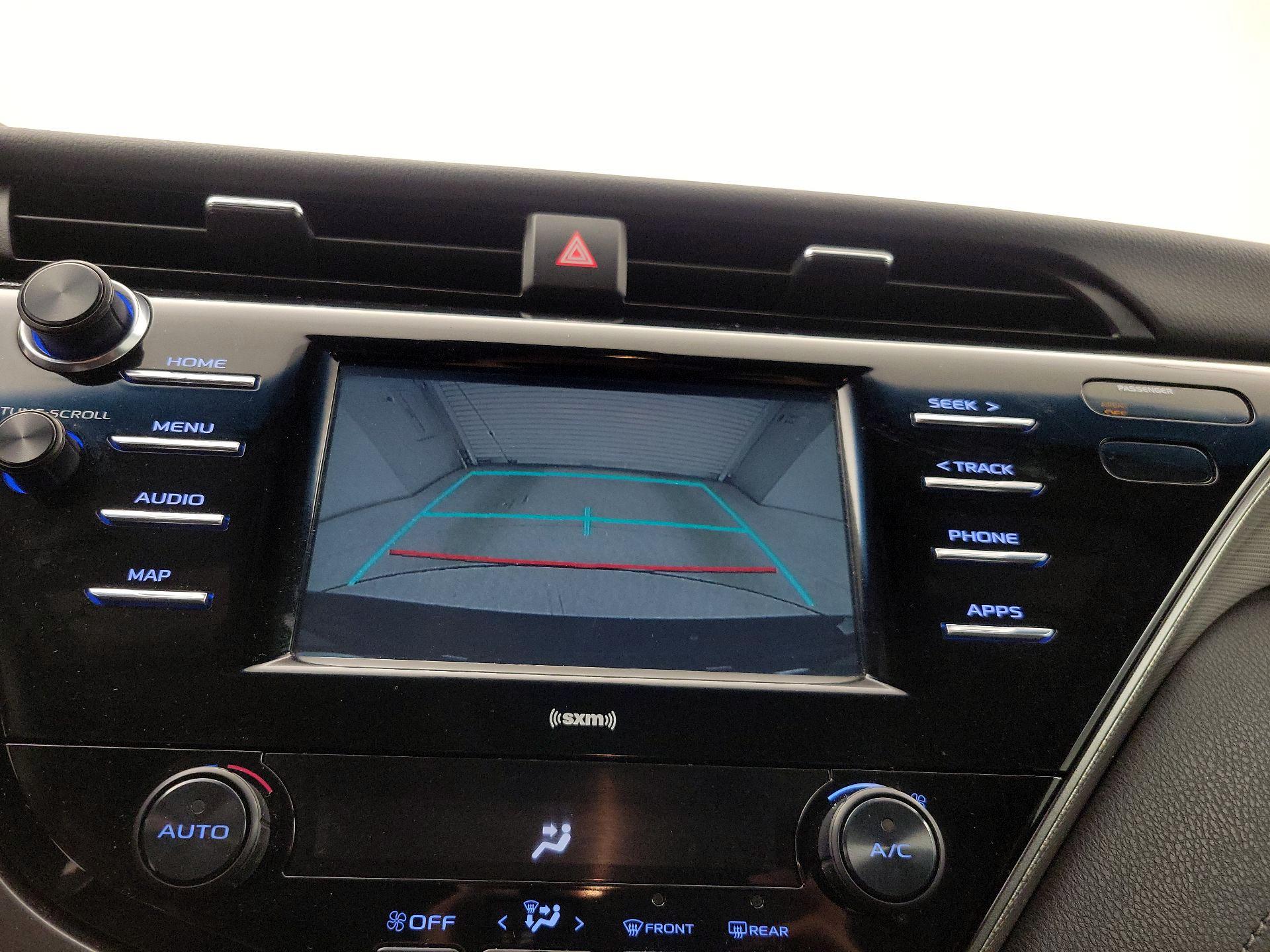 Thumbnail: 2020 Toyota Camry - 14