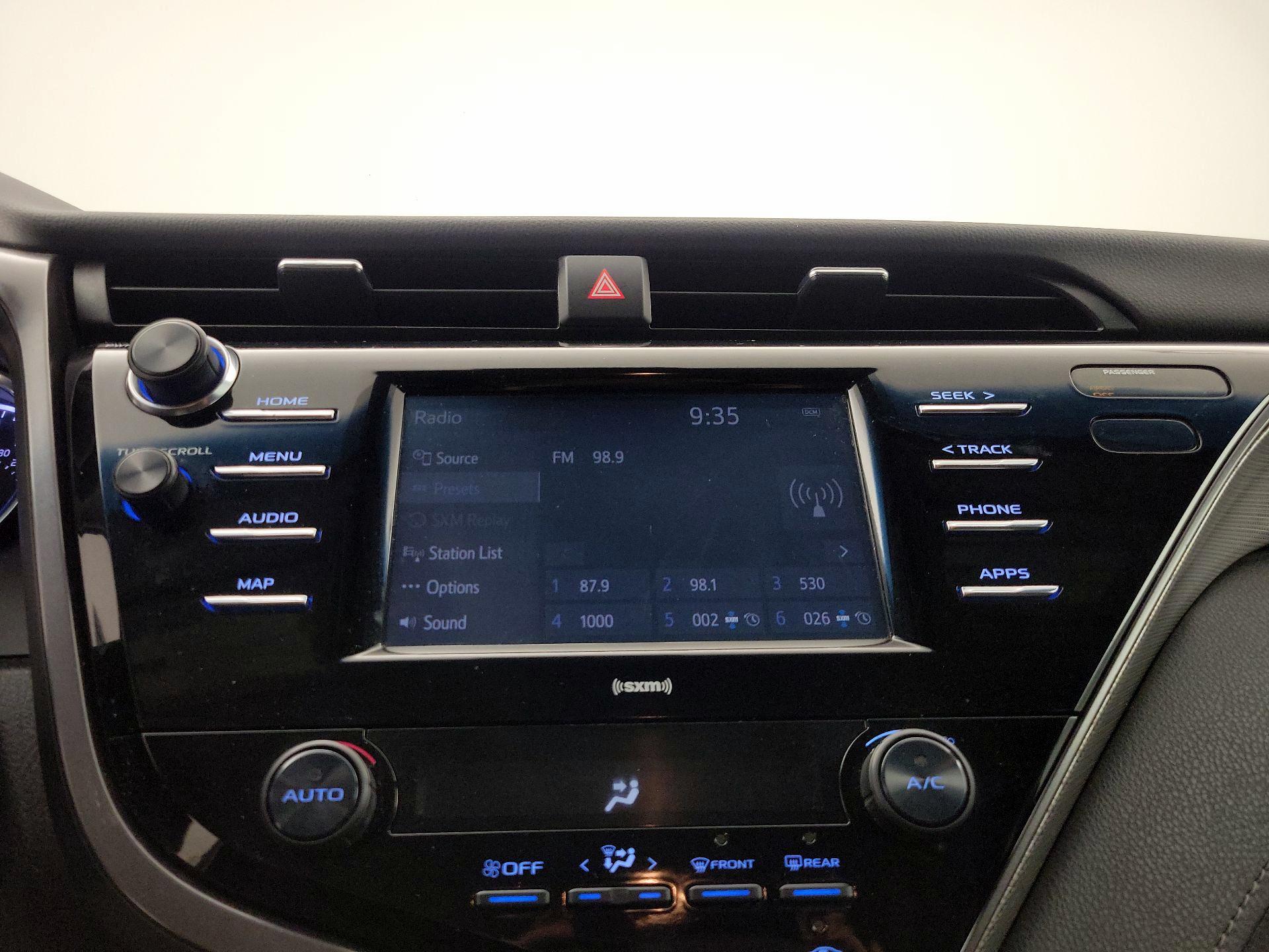 Thumbnail: 2020 Toyota Camry - 15