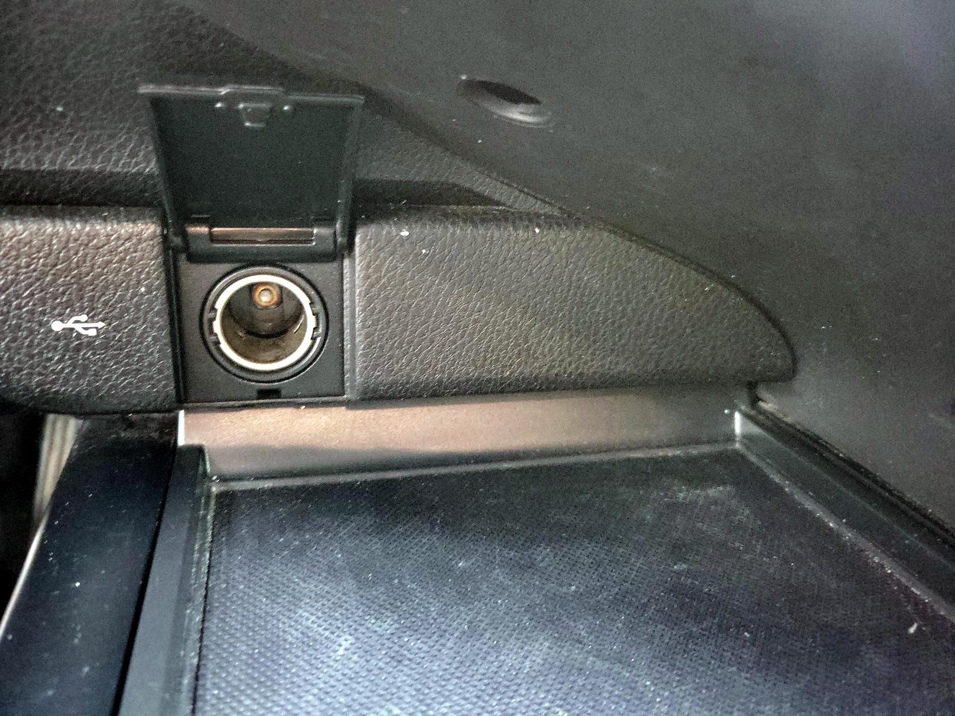 Thumbnail: 2020 Toyota Camry - 18