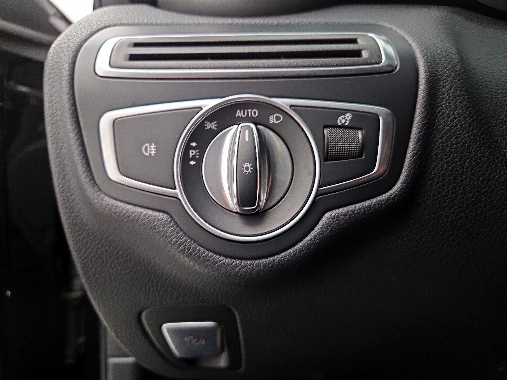 Thumbnail: 2017 Mercedes-Benz C-Class - 13