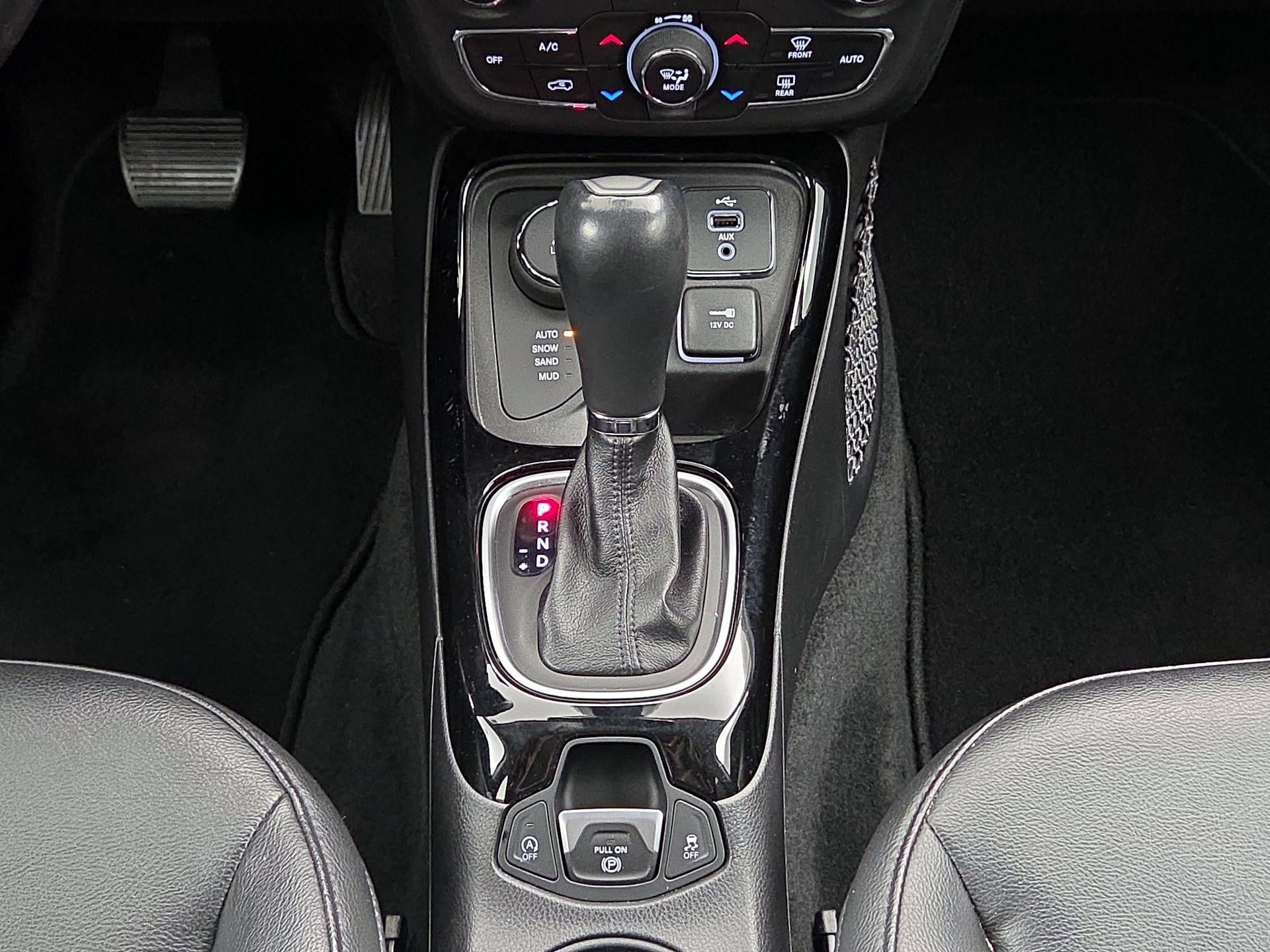 Thumbnail: 2018 Jeep Compass - 17