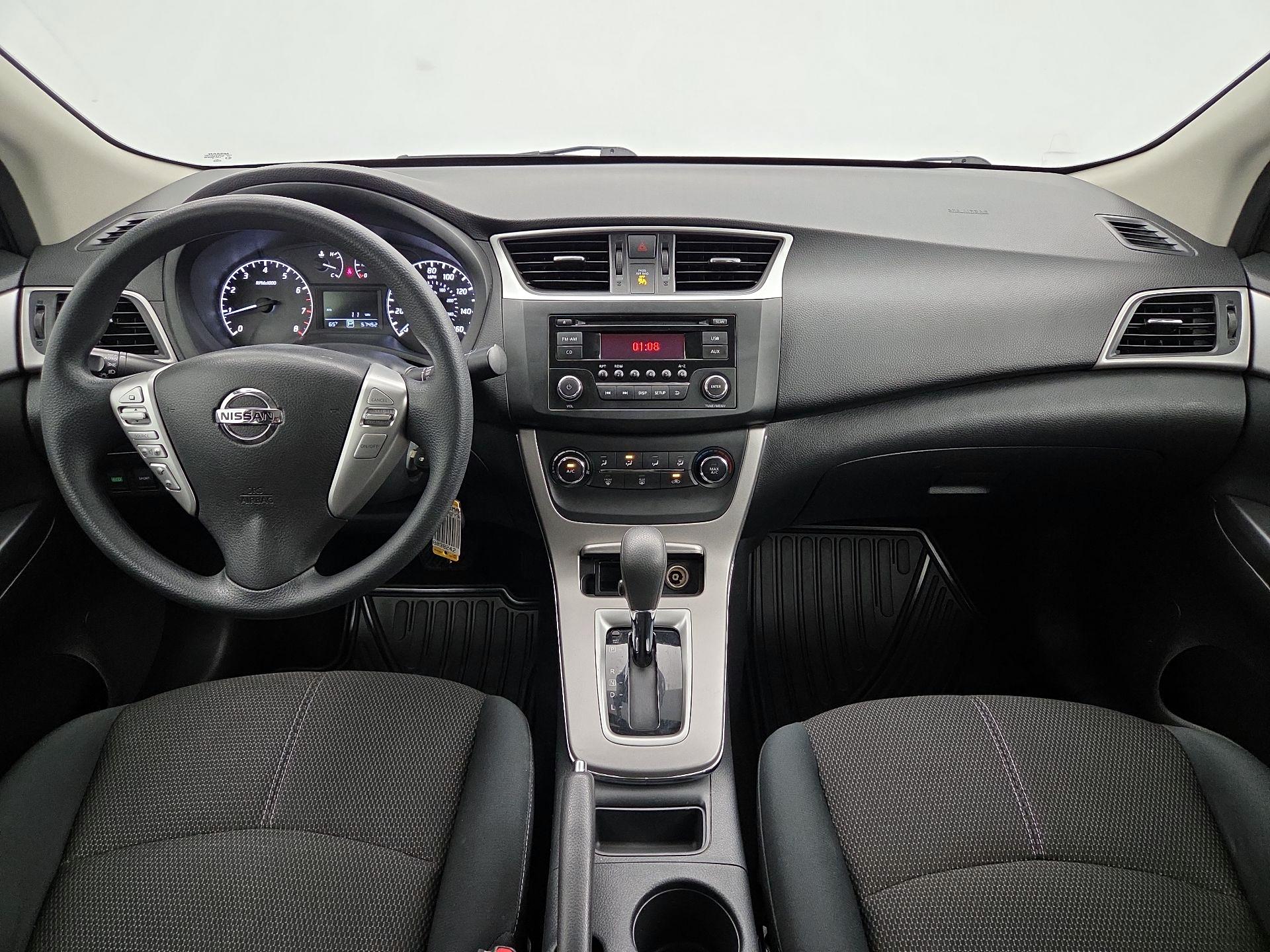 Thumbnail: 2015 Nissan Sentra - 9