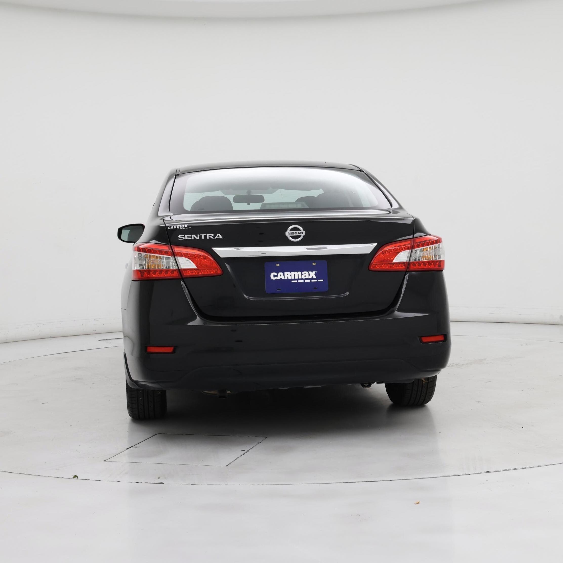 Thumbnail: 2015 Nissan Sentra - 6