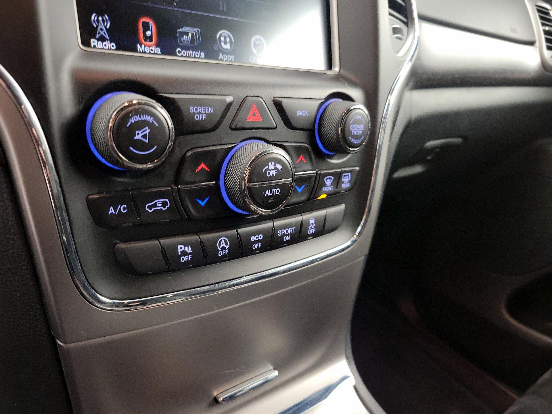 Thumbnail: 2017 Jeep Grand Cherokee - 16