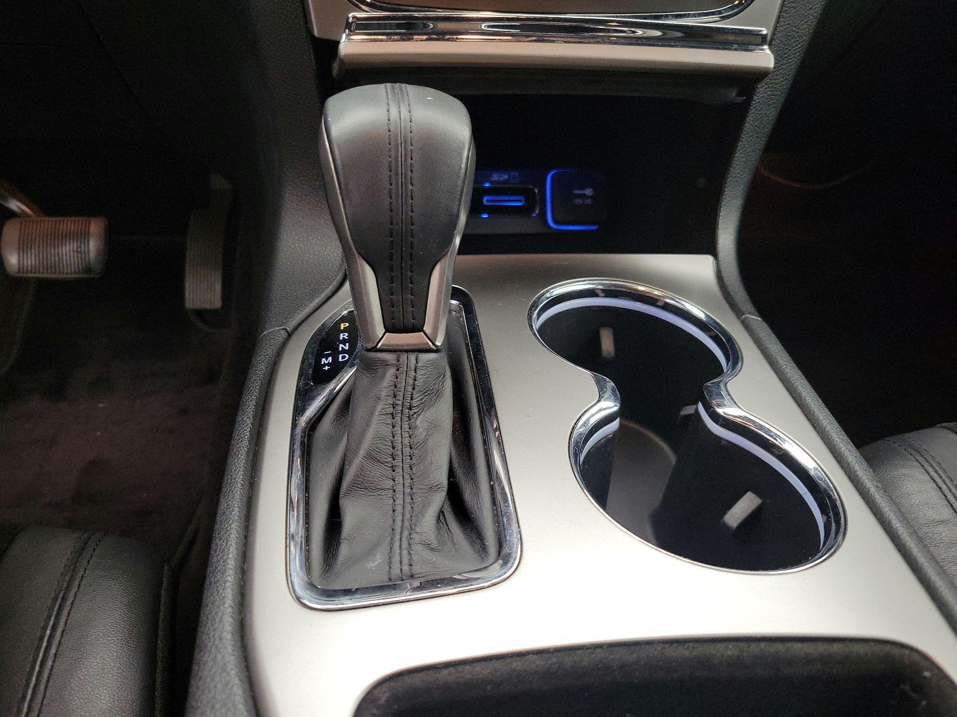 Thumbnail: 2017 Jeep Grand Cherokee - 17