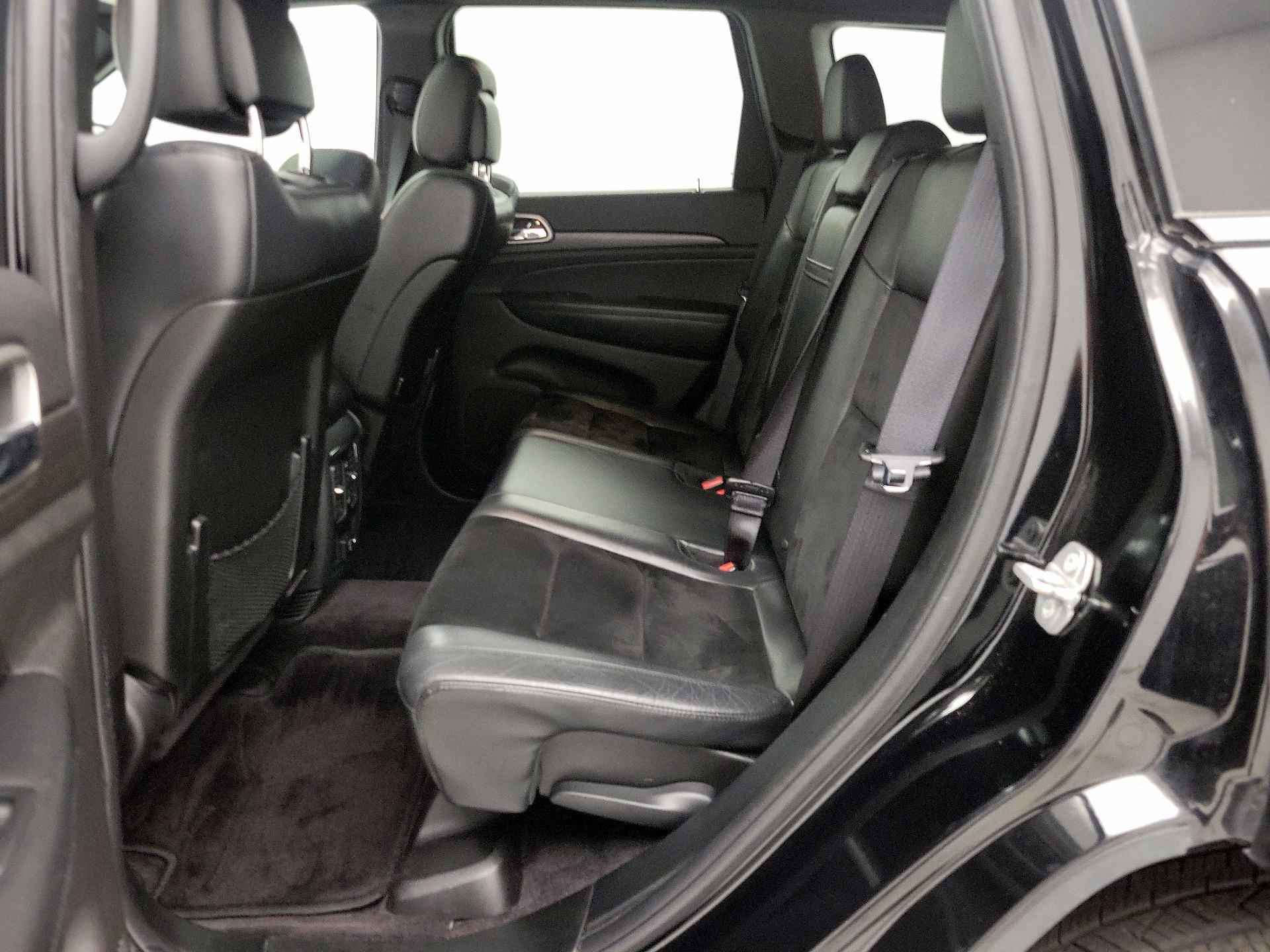 Thumbnail: 2017 Jeep Grand Cherokee - 20