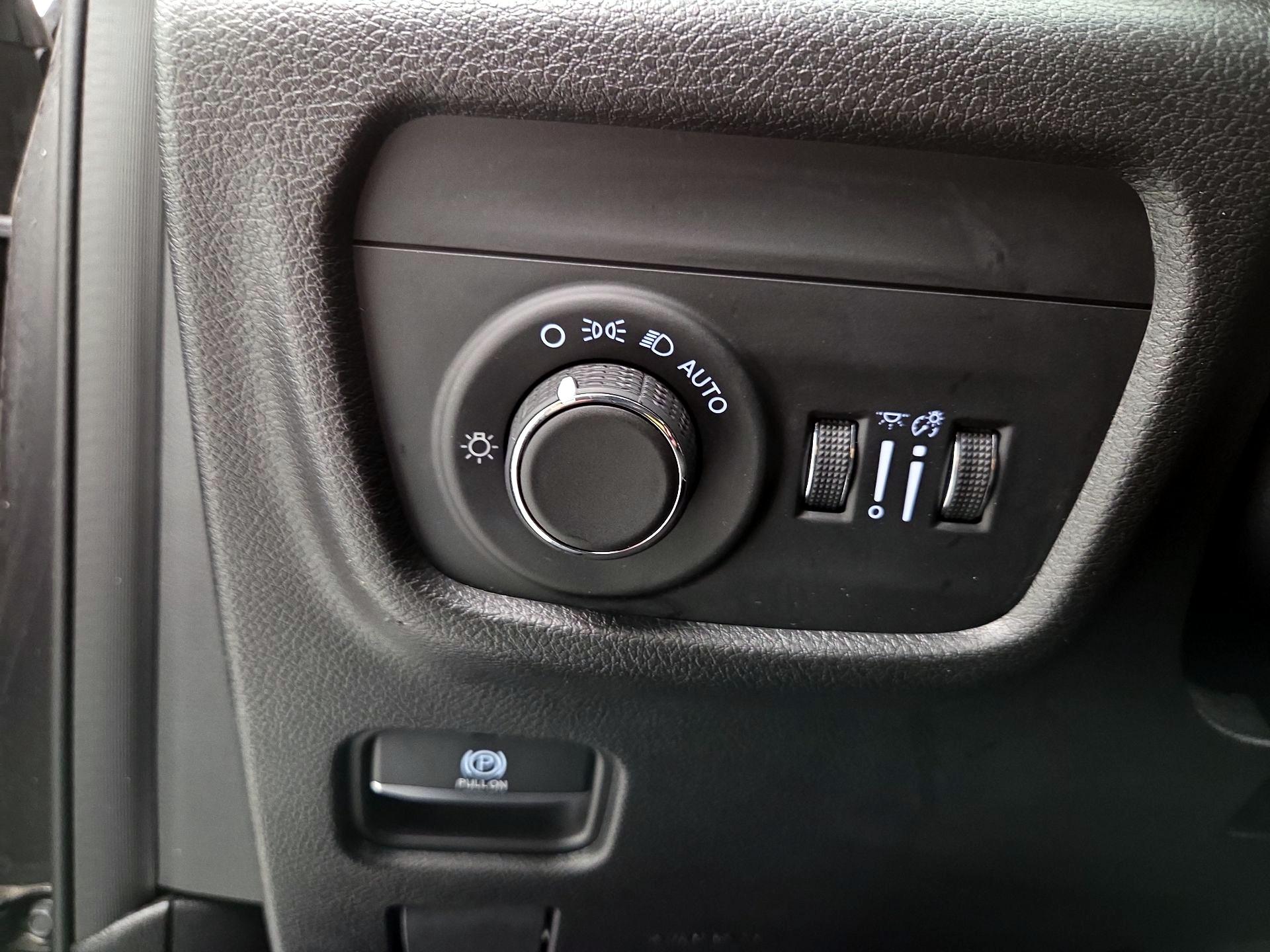 Thumbnail: 2022 Jeep Grand Cherokee - 13