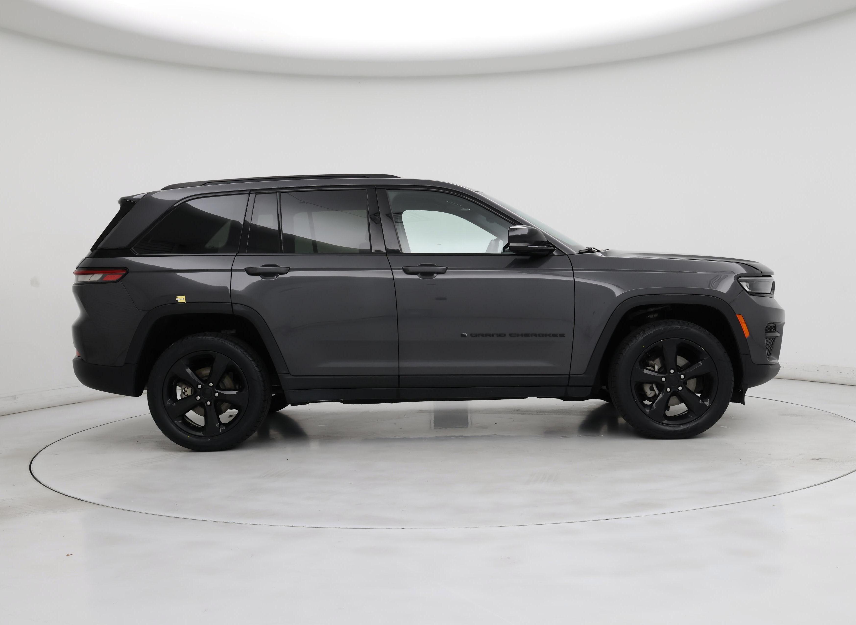 Thumbnail: 2022 Jeep Grand Cherokee - 7