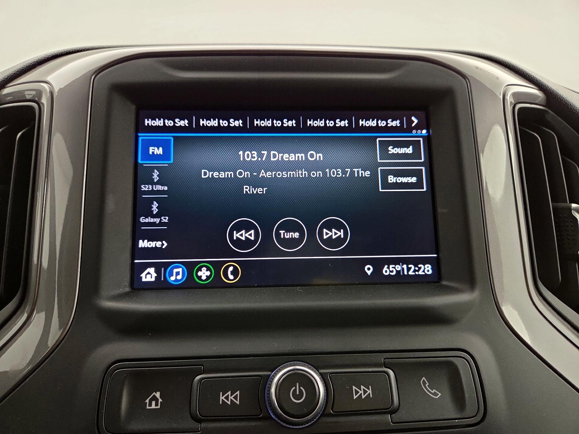 Thumbnail: 2022 Chevrolet Silverado 1500 - 15