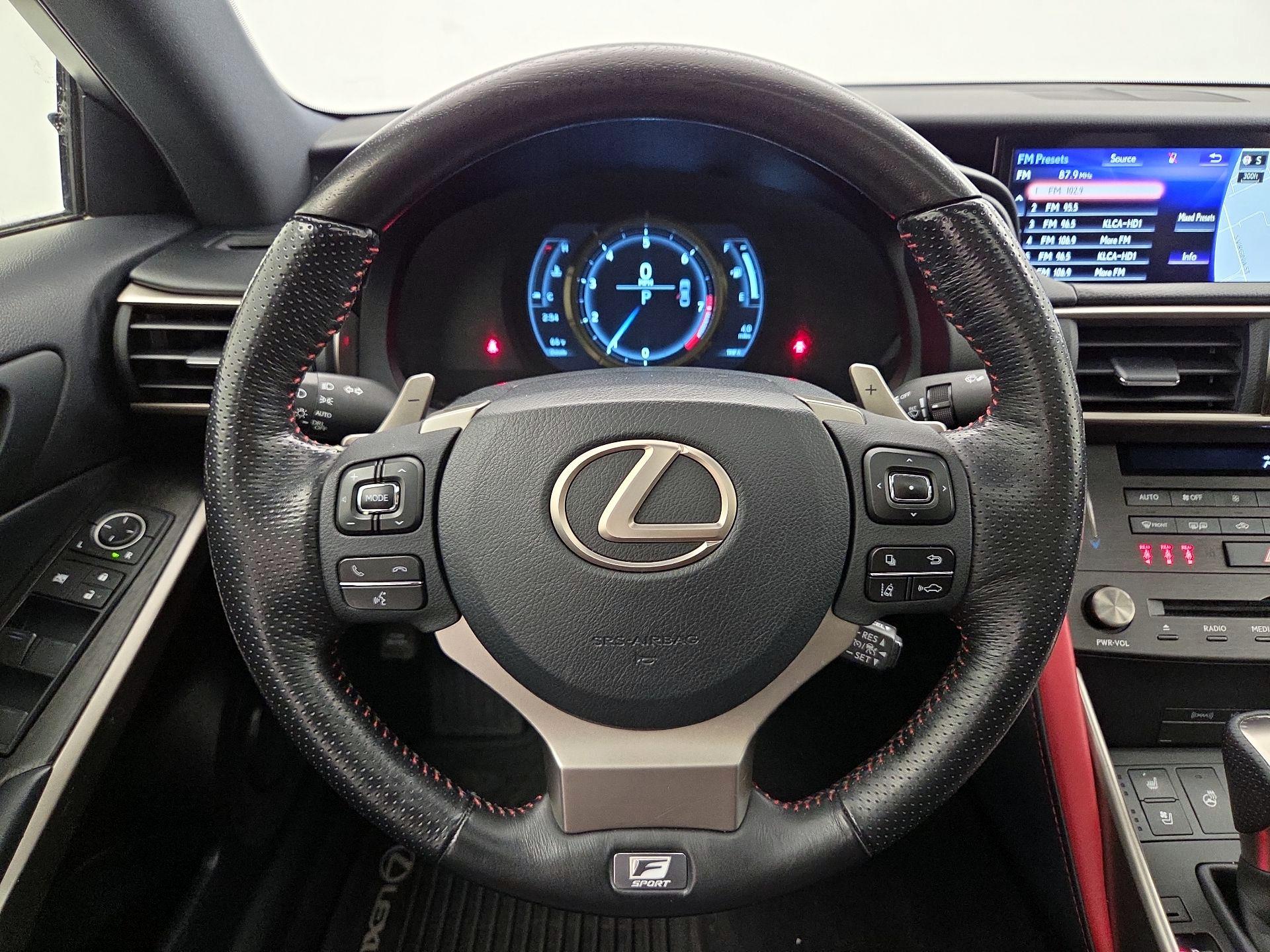 Thumbnail: 2019 Lexus IS - 10