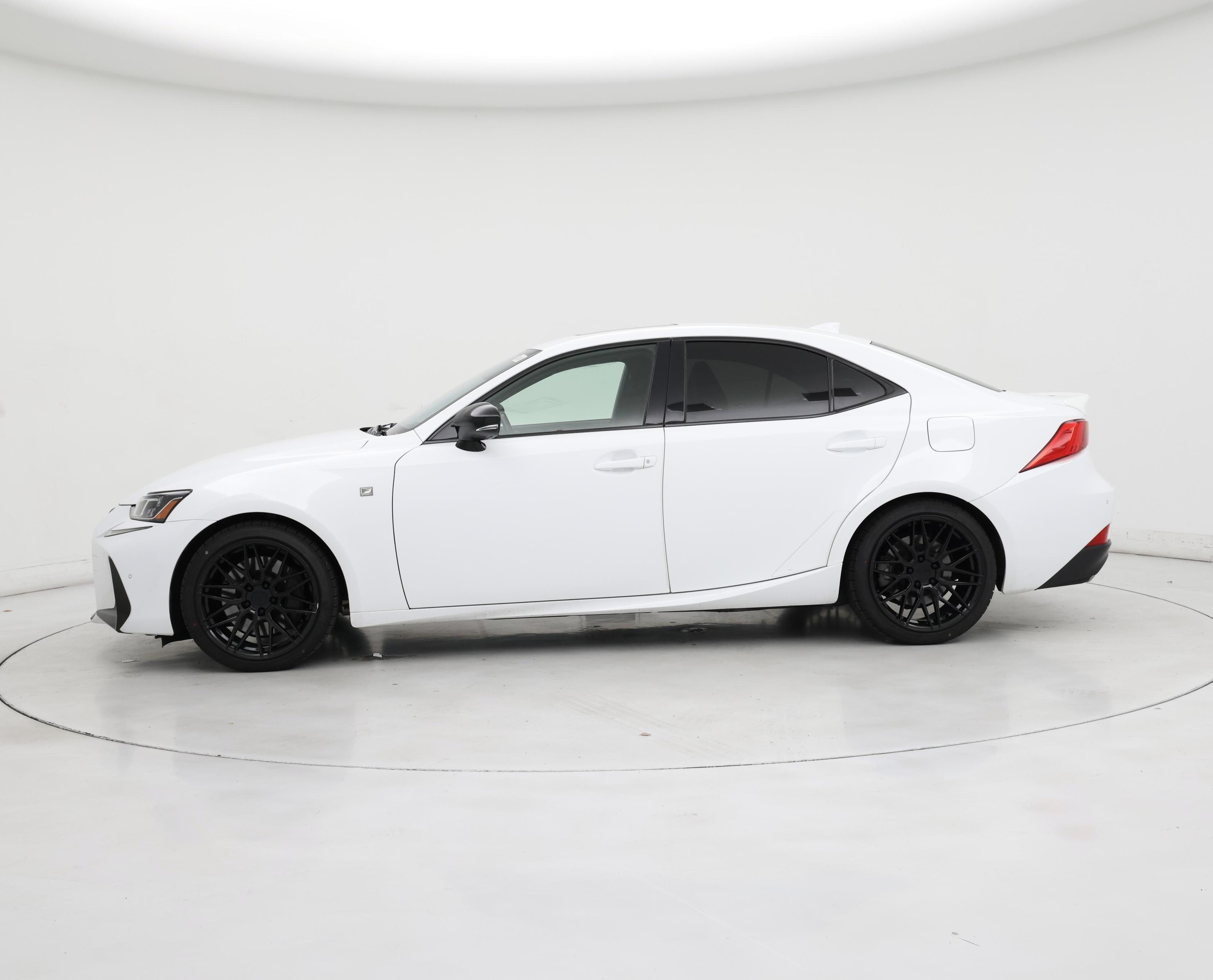 Thumbnail: 2019 Lexus IS - 3