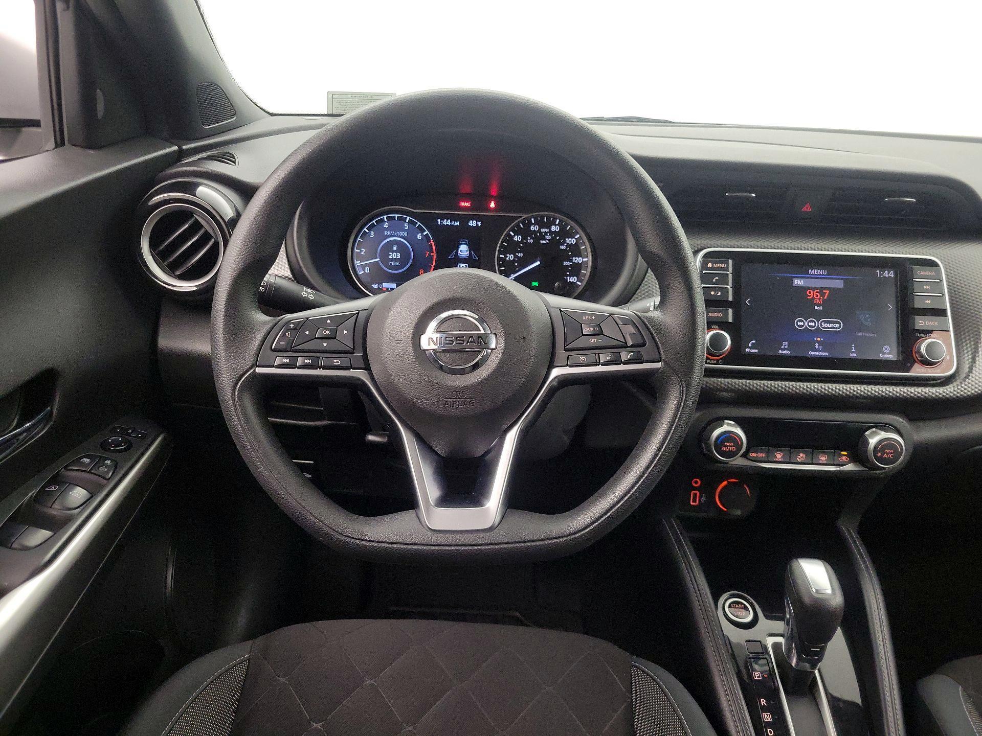 Thumbnail: 2020 Nissan Kicks - 10