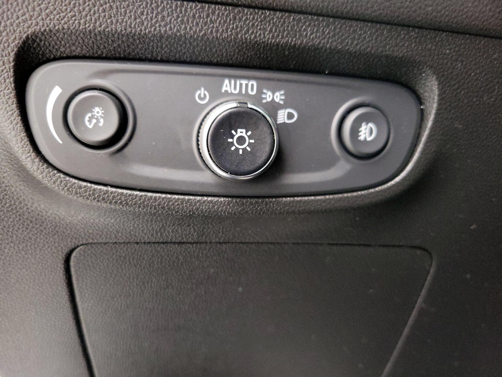 Thumbnail: 2021 Buick Encore GX - 13