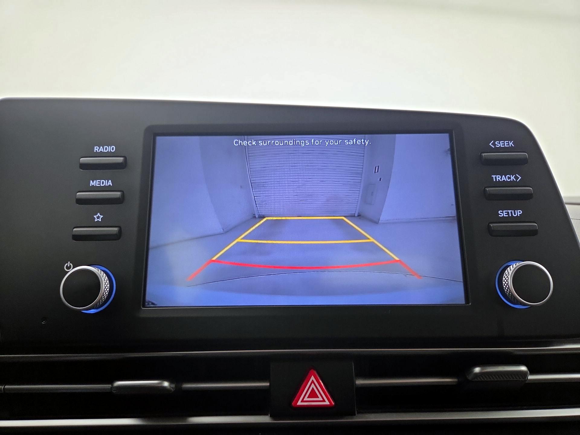 Thumbnail: 2022 Hyundai Elantra - 14