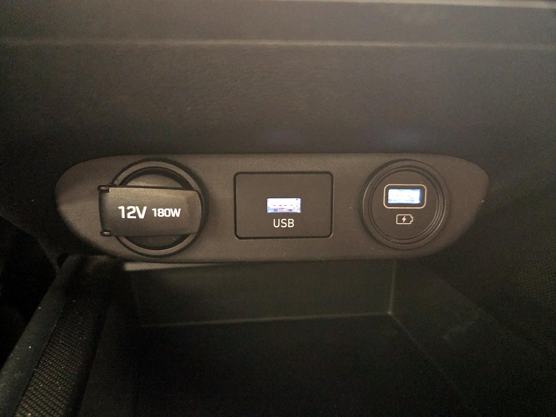 Thumbnail: 2022 Hyundai Elantra - 18