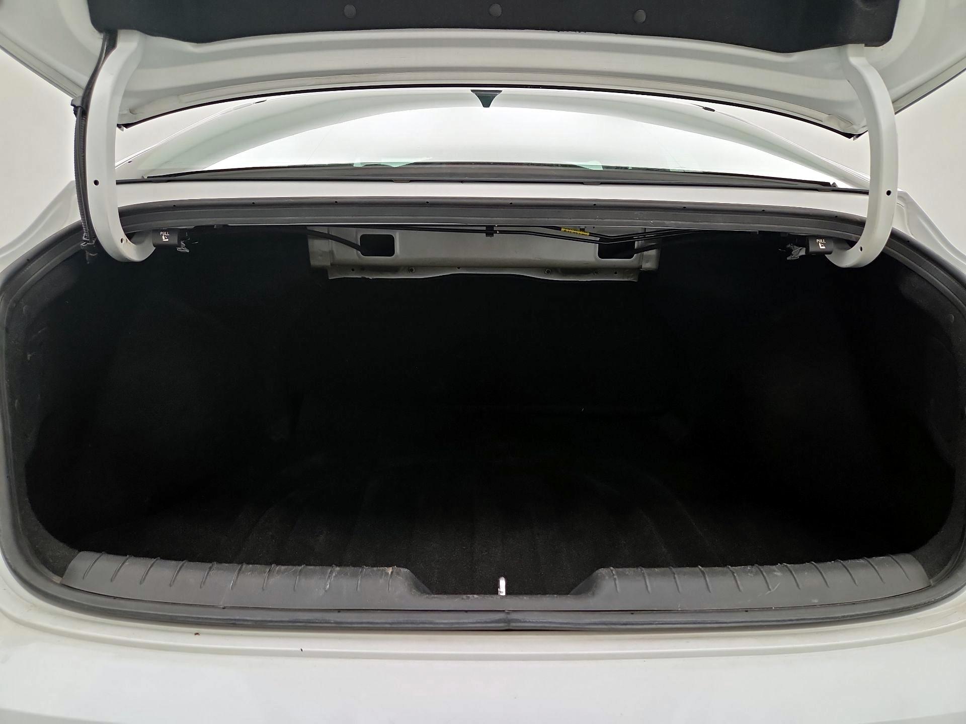 Thumbnail: 2022 Hyundai Elantra - 20