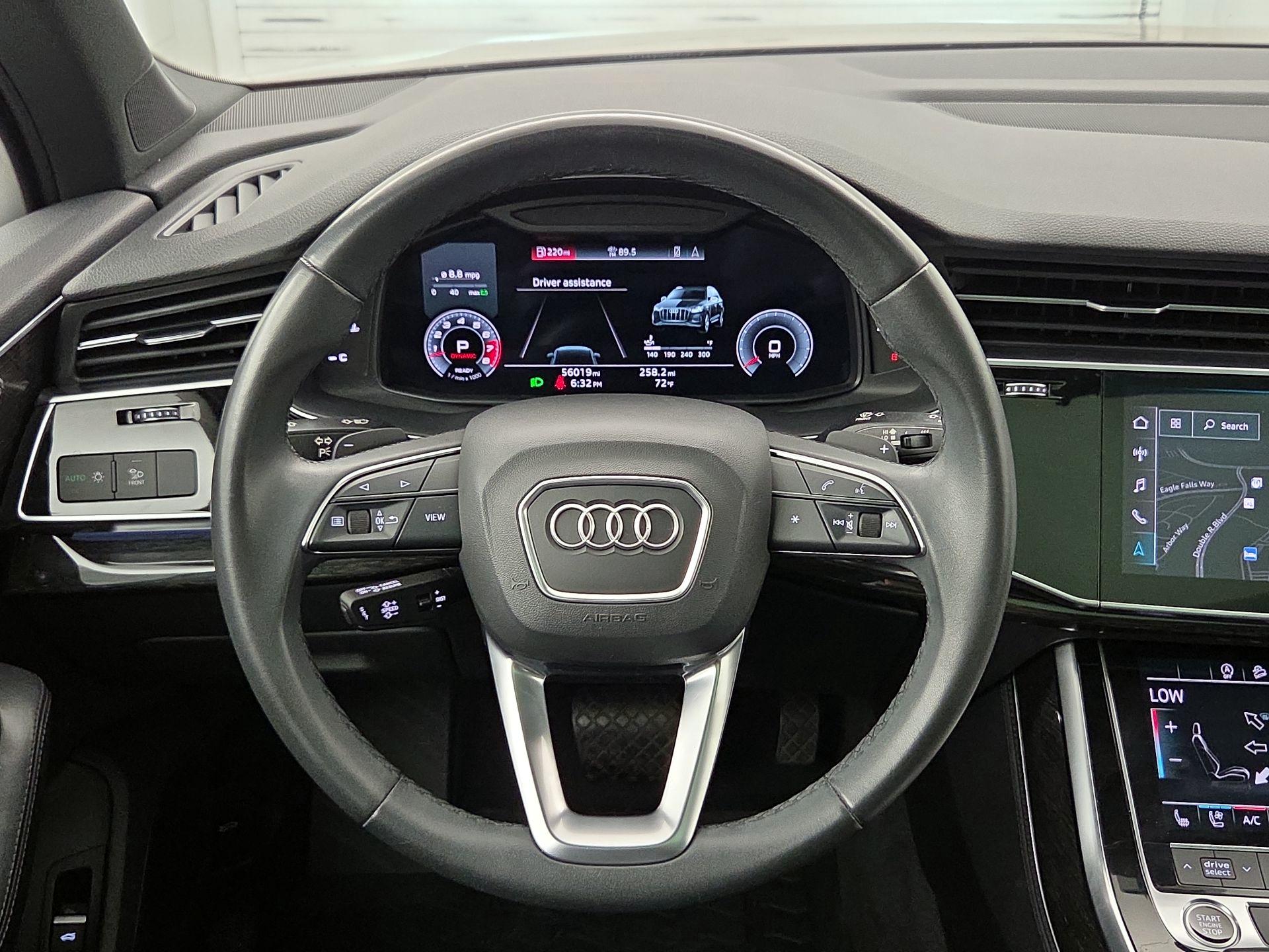 Thumbnail: 2021 Audi Q7 - 10
