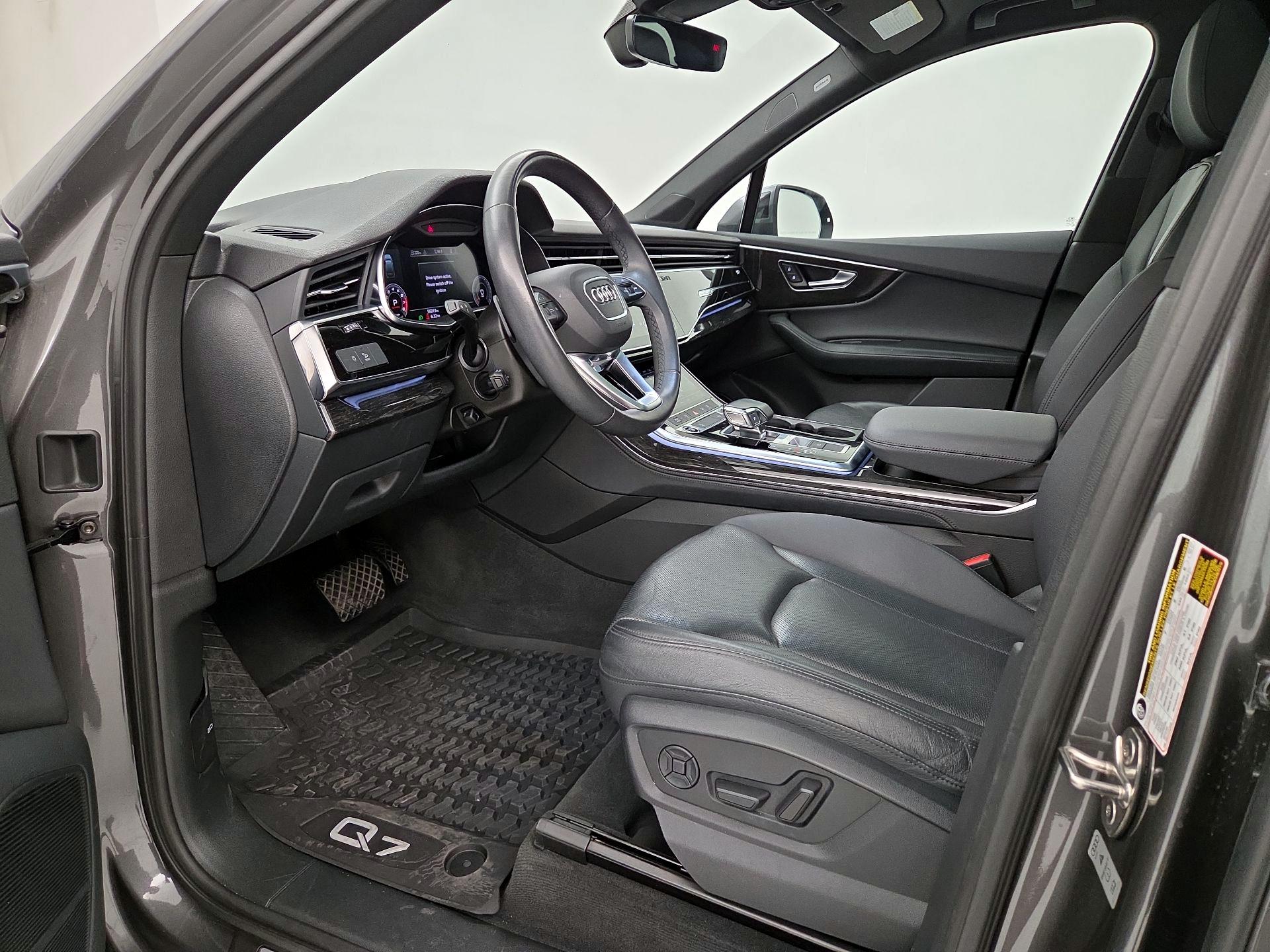 Thumbnail: 2021 Audi Q7 - 11