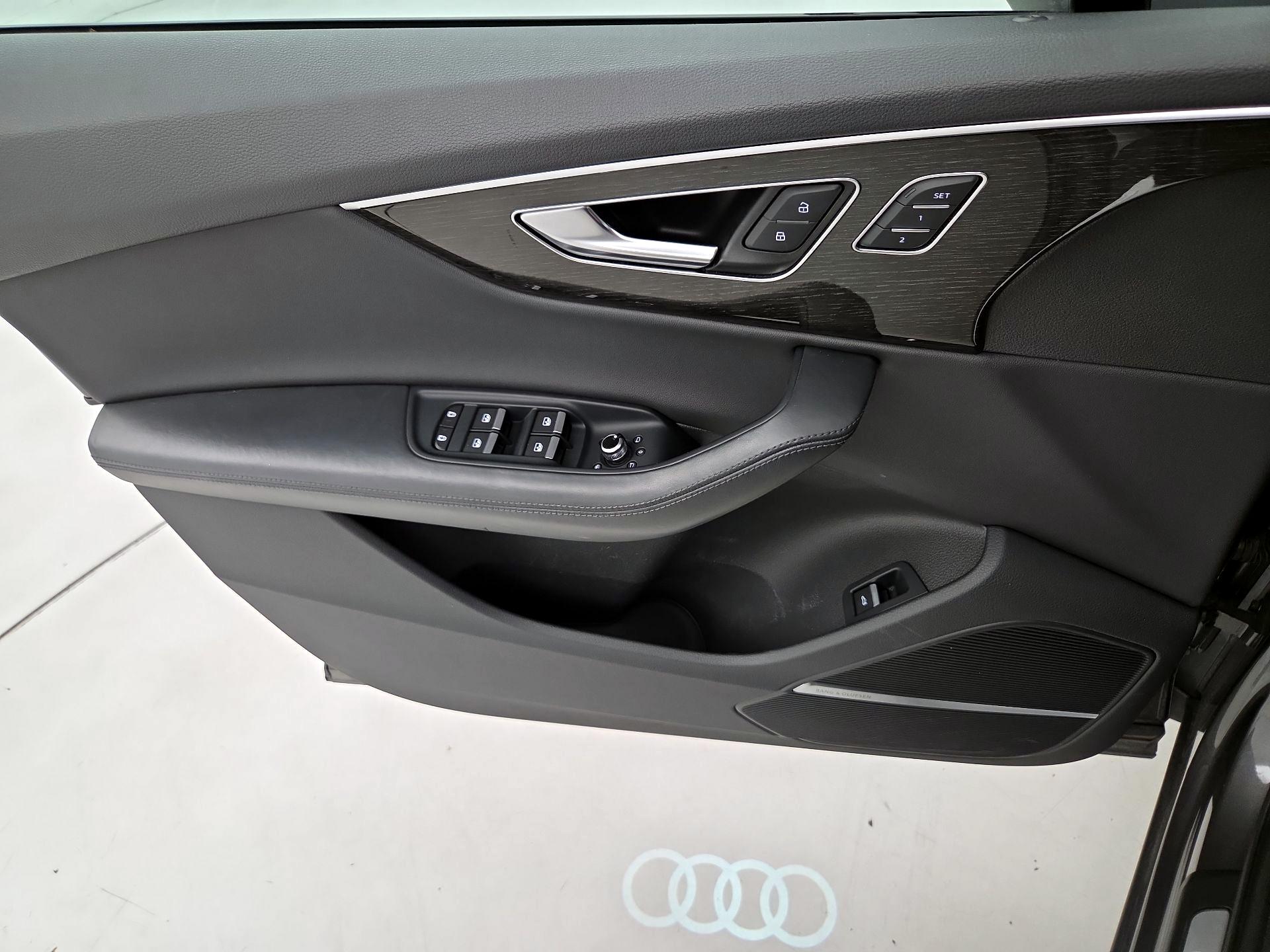 Thumbnail: 2021 Audi Q7 - 12