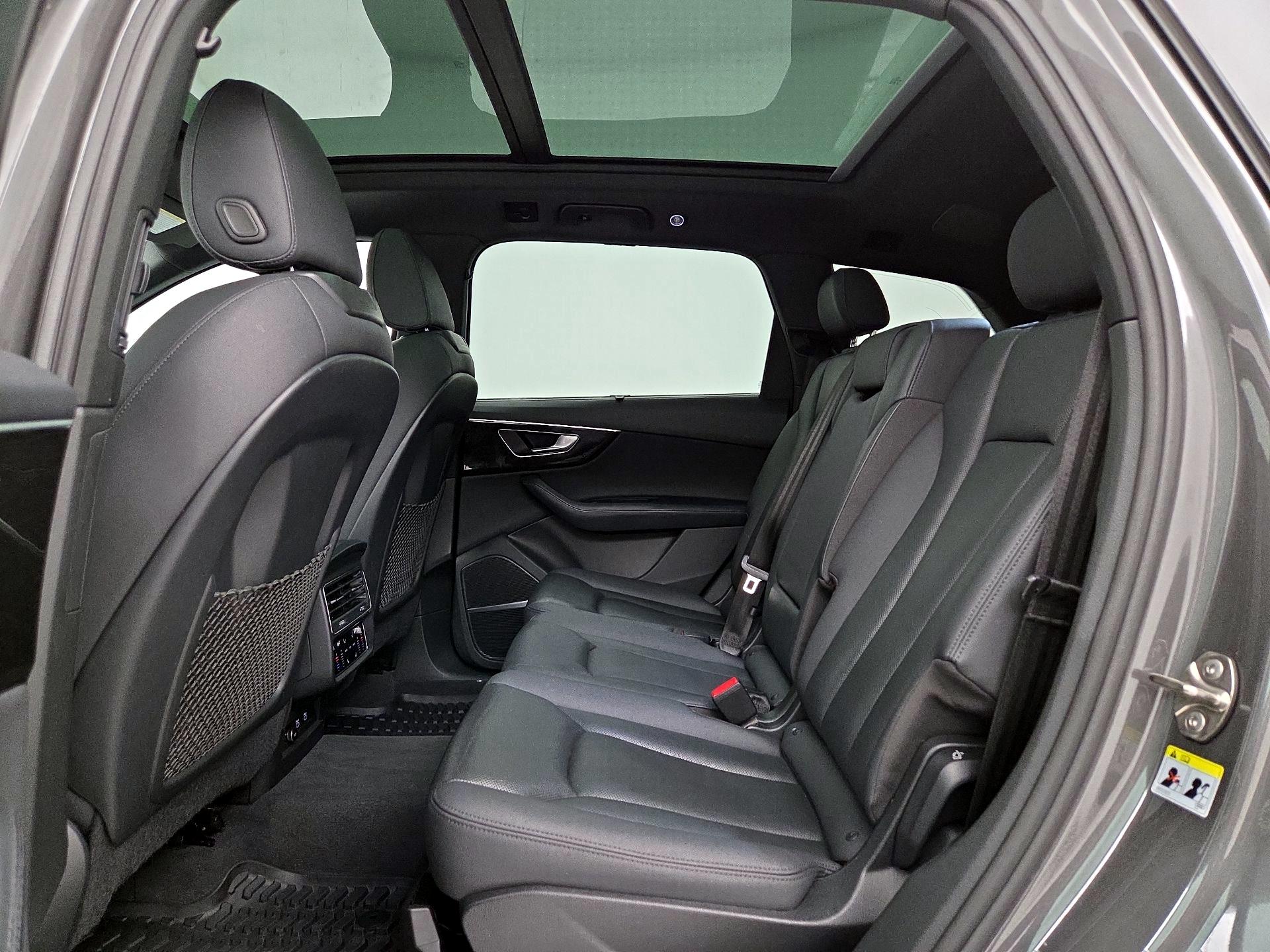 Thumbnail: 2021 Audi Q7 - 20