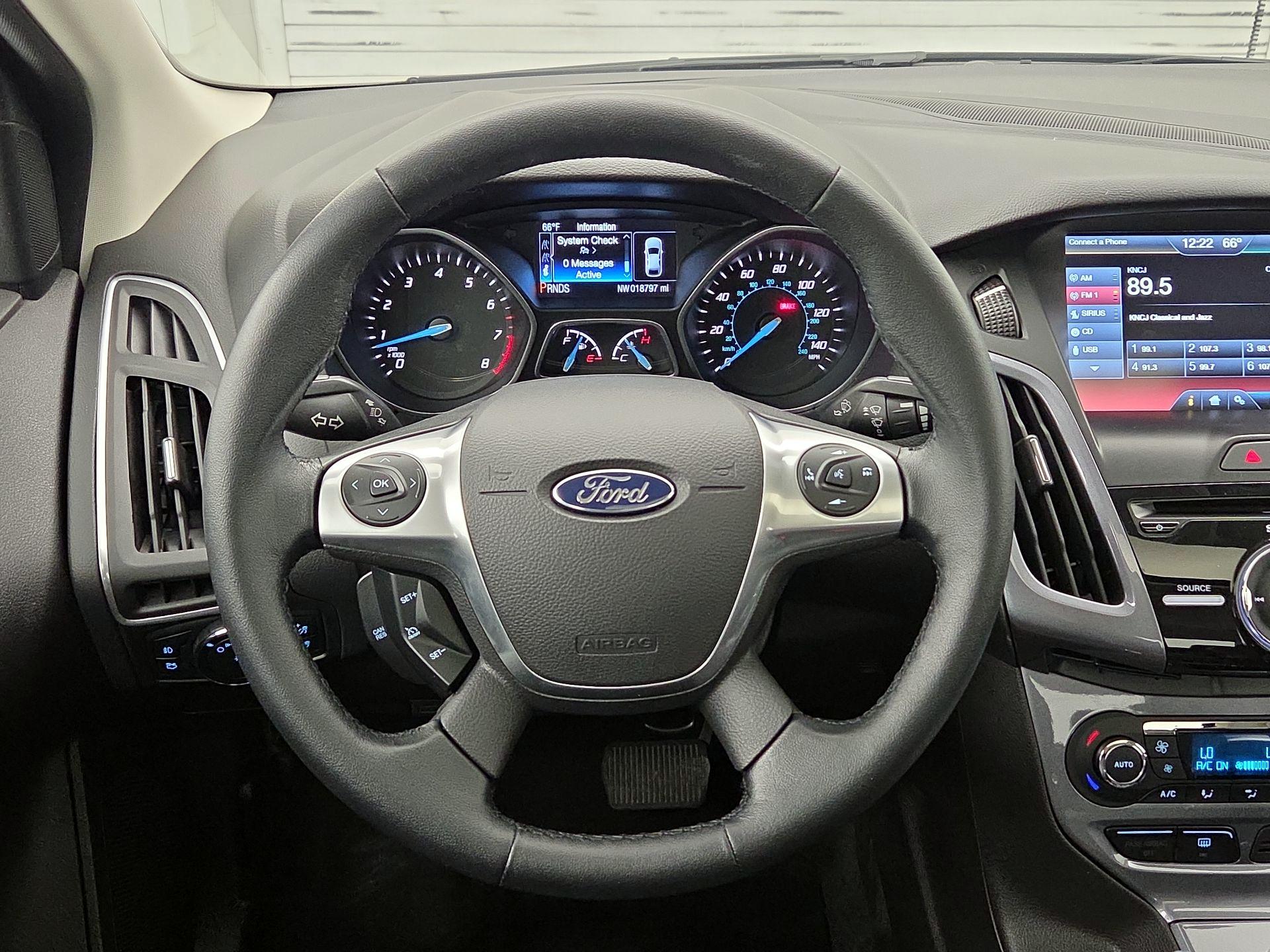 Thumbnail: 2014 Ford Focus - 10