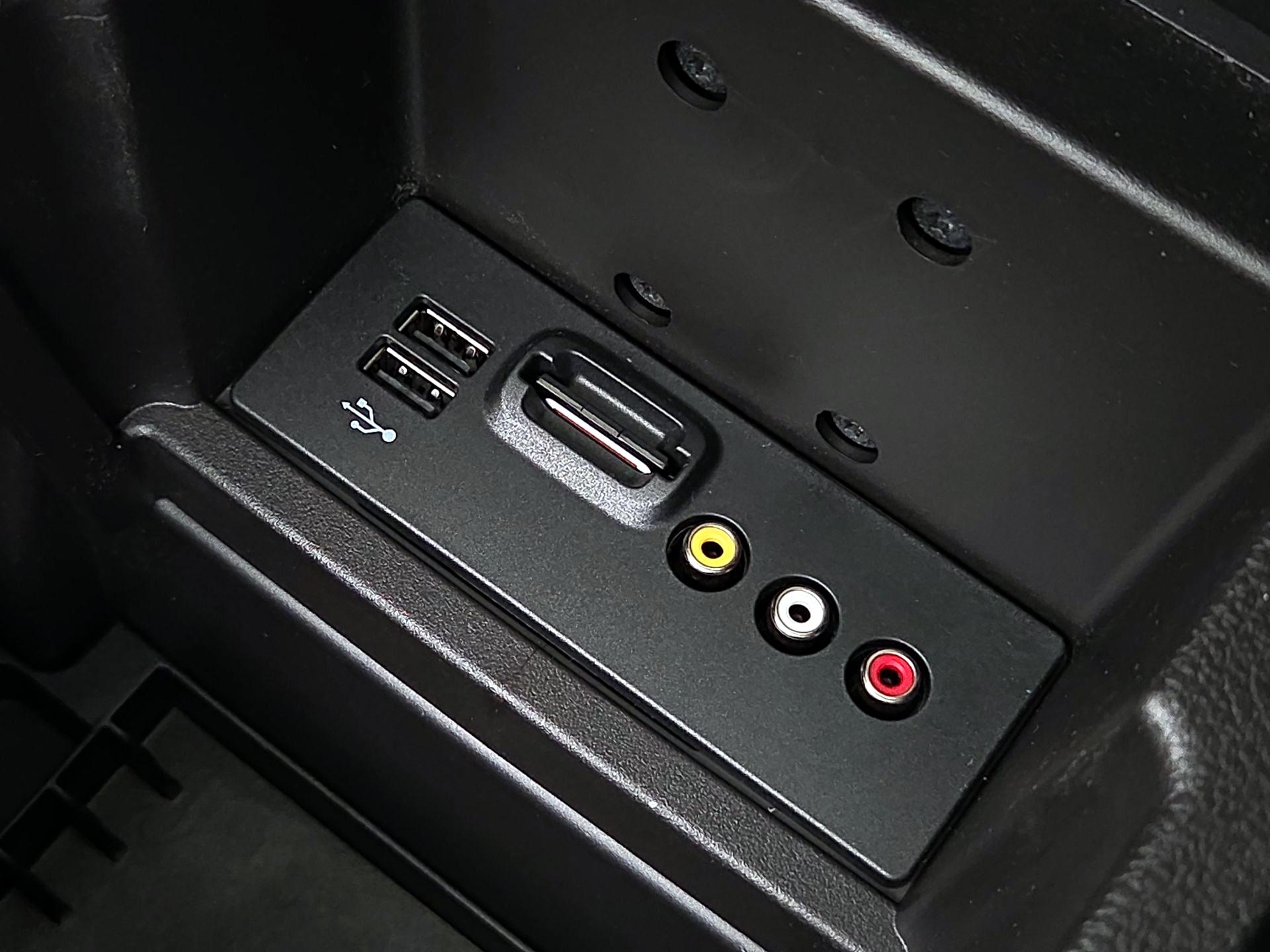 Thumbnail: 2014 Ford Focus - 18