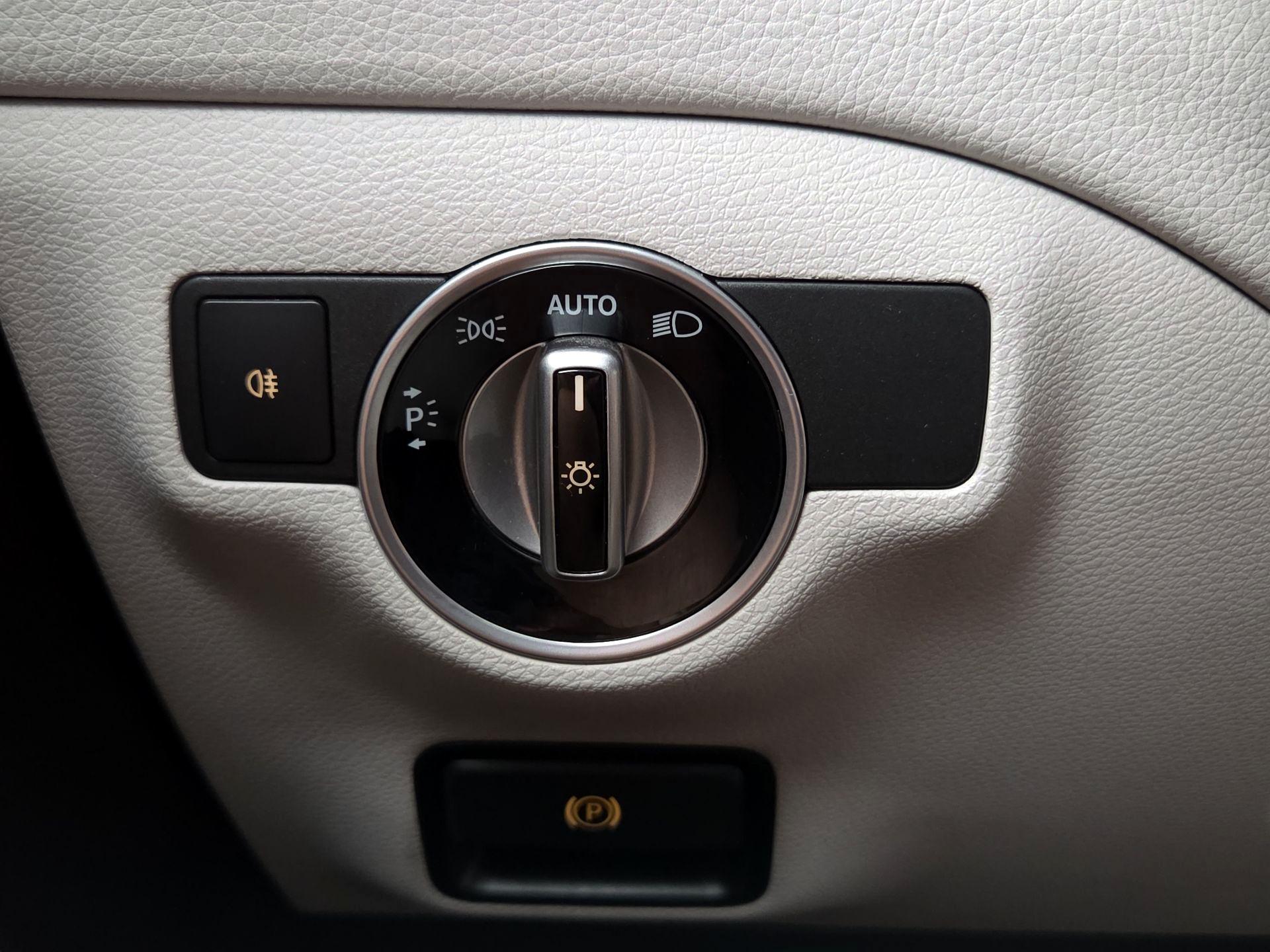 Thumbnail: 2015 Mercedes-Benz GLA - 13