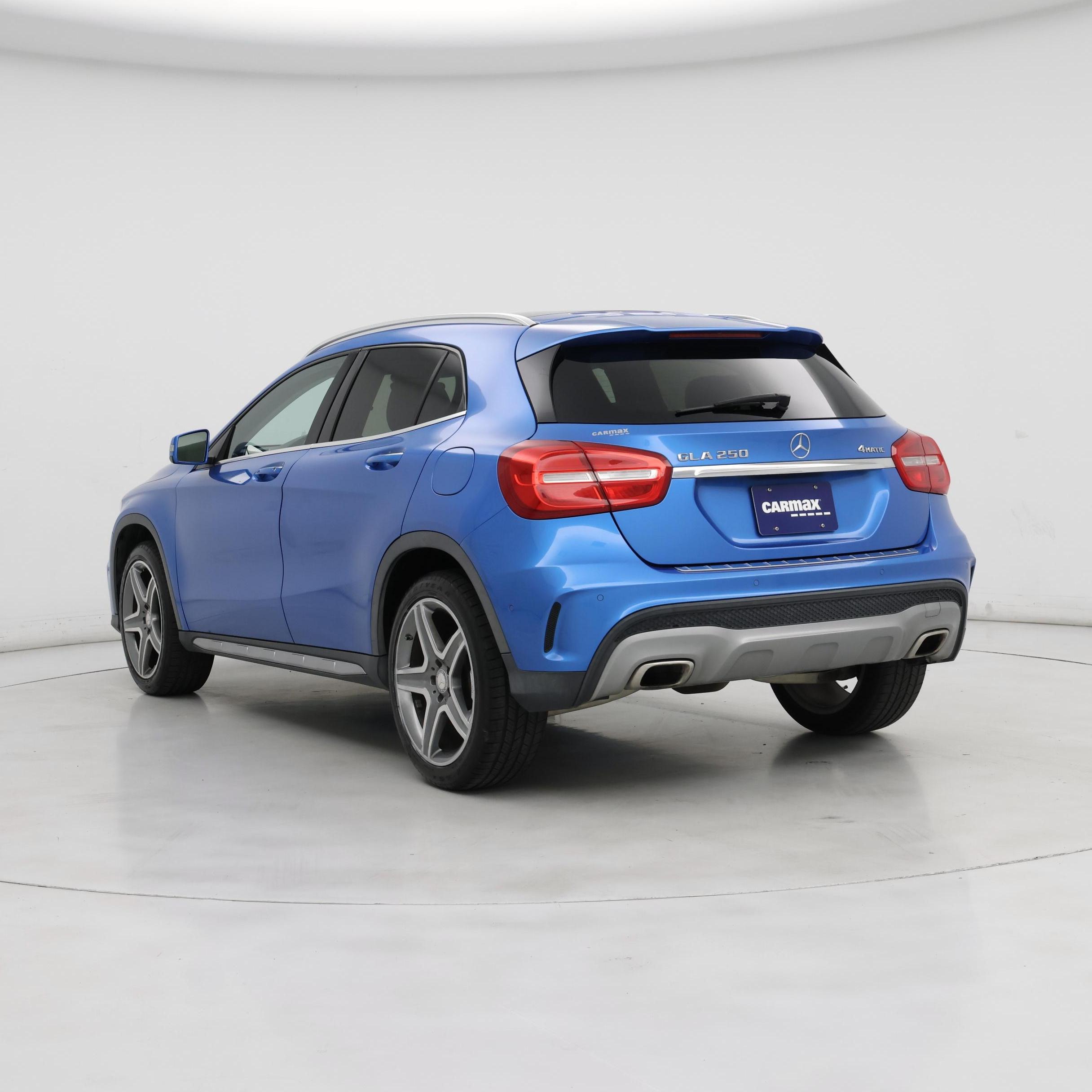 Thumbnail: 2015 Mercedes-Benz GLA - 2