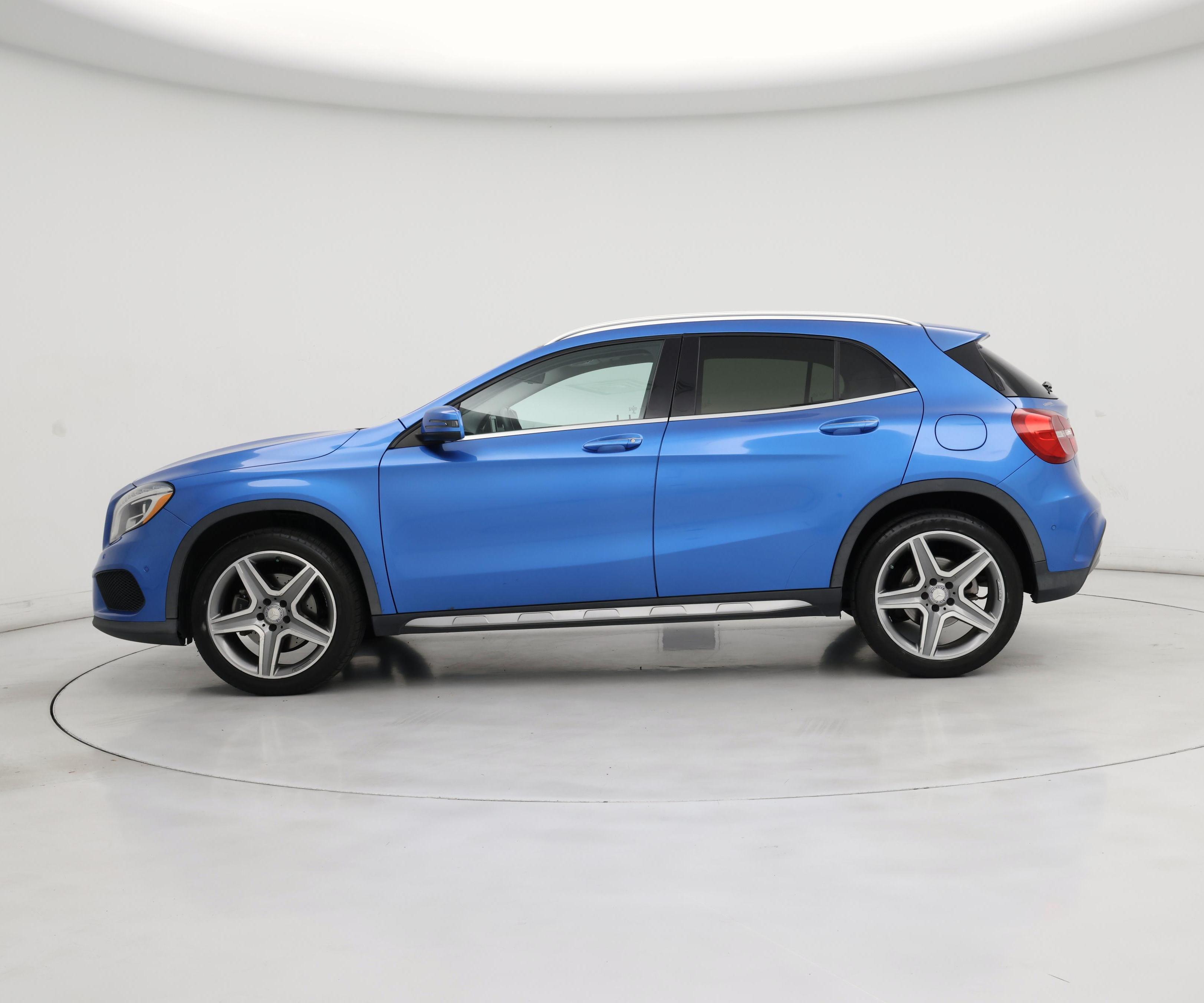 Thumbnail: 2015 Mercedes-Benz GLA - 3