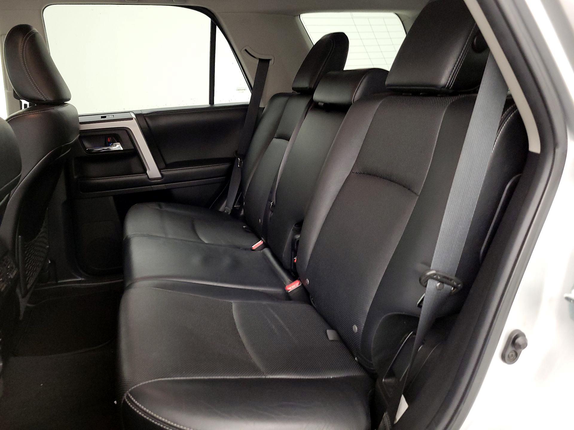 Thumbnail: 2015 Toyota 4Runner - 18