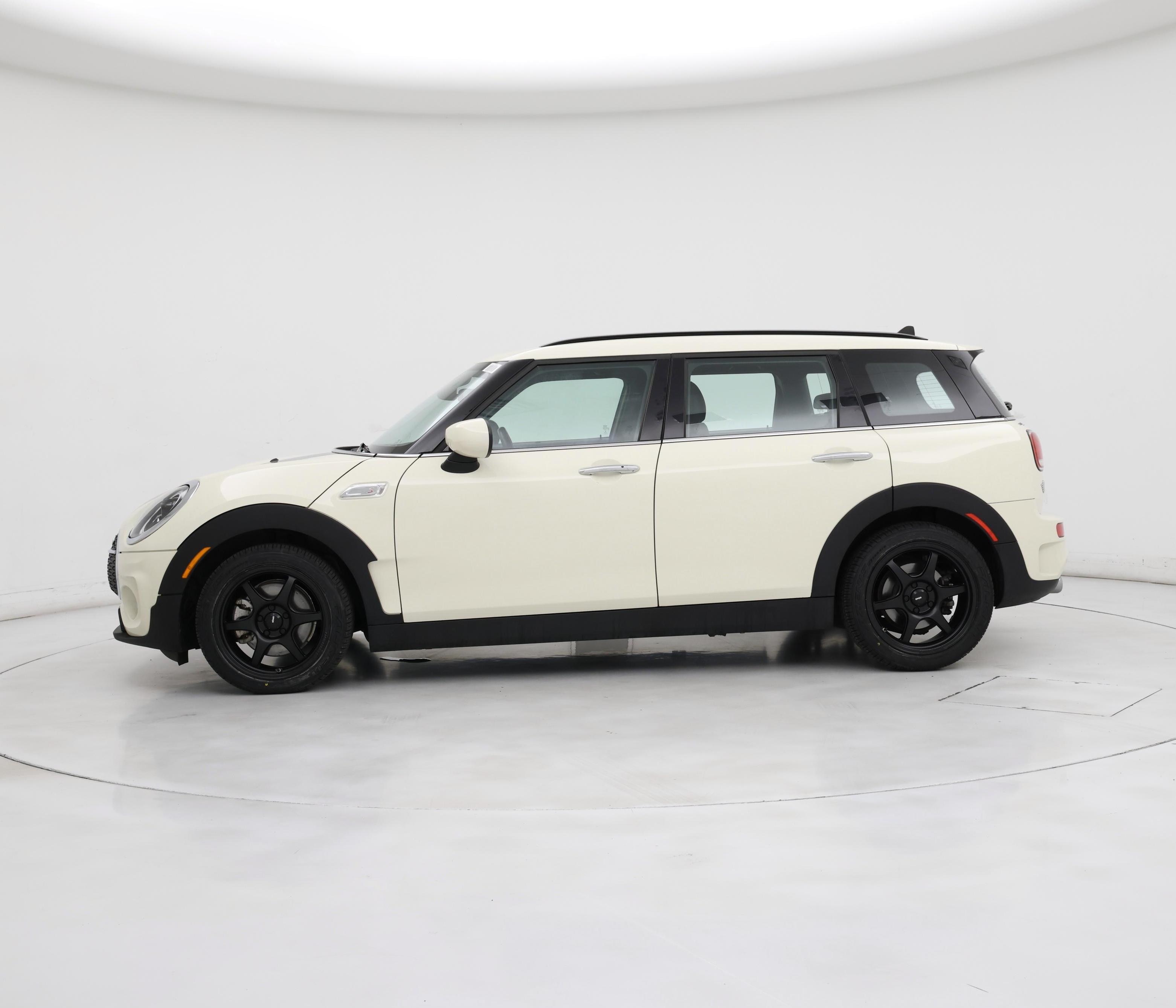 Thumbnail: 2022 MINI Cooper Clubman - 3