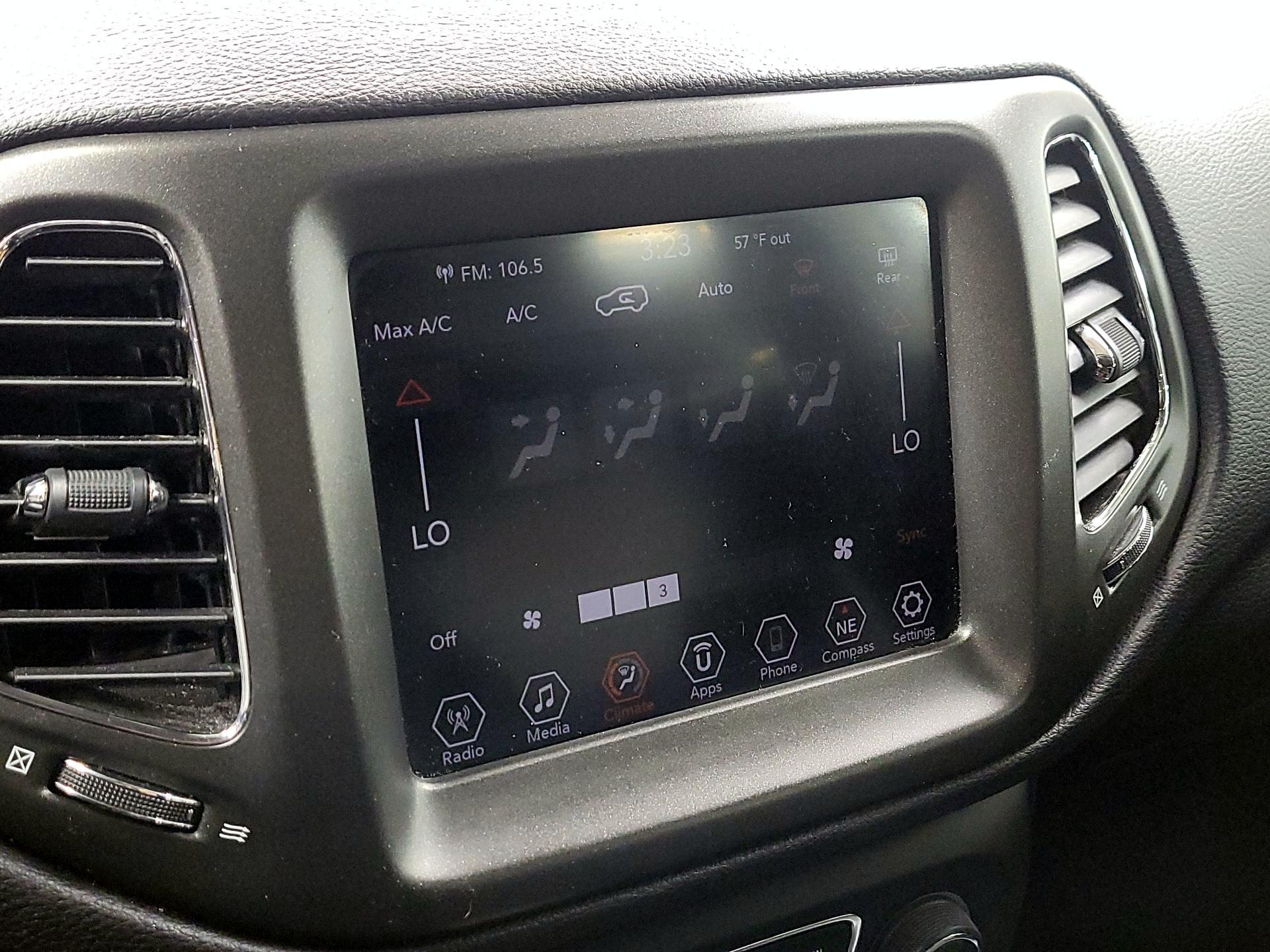 Thumbnail: 2019 Jeep Compass - 16