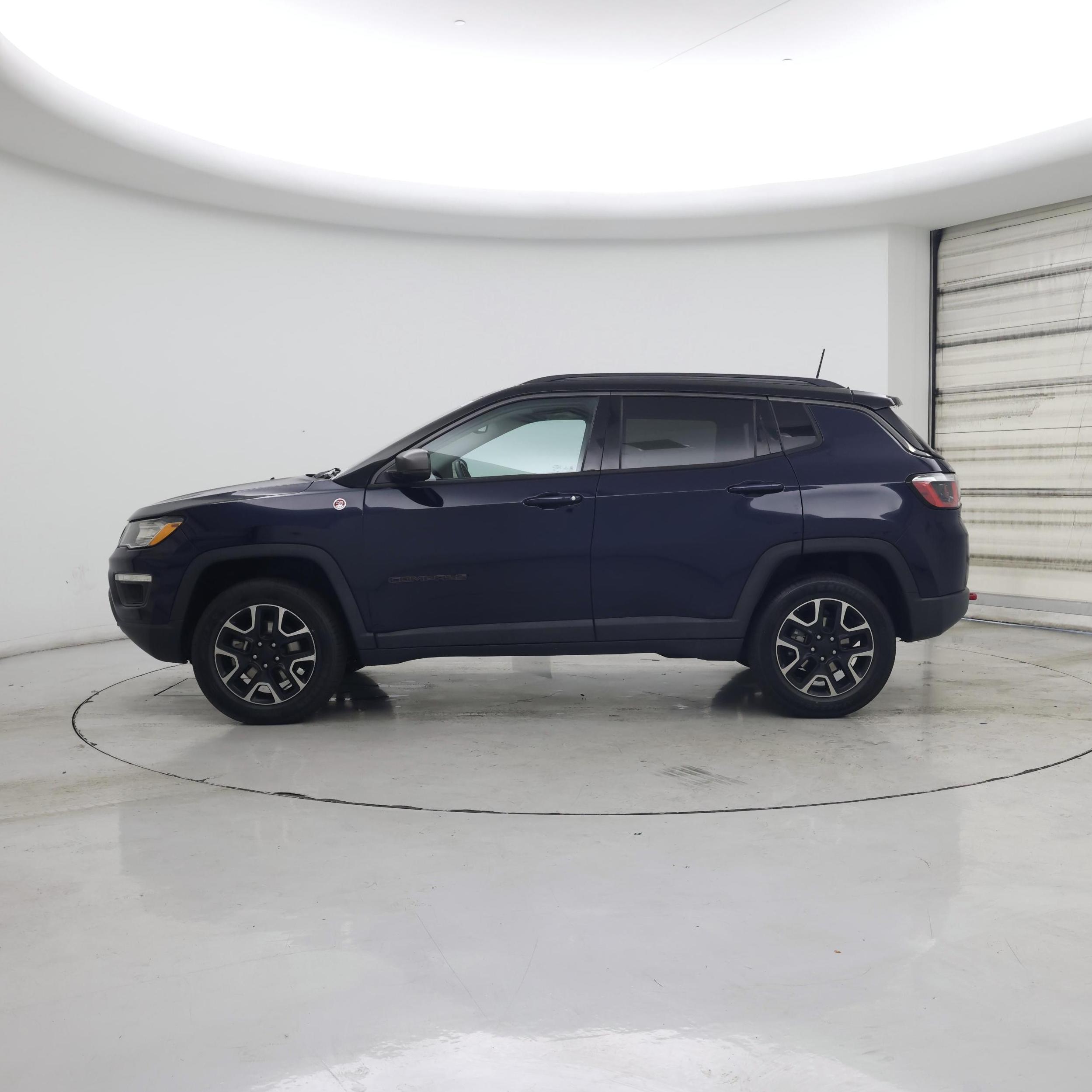 Thumbnail: 2019 Jeep Compass - 3