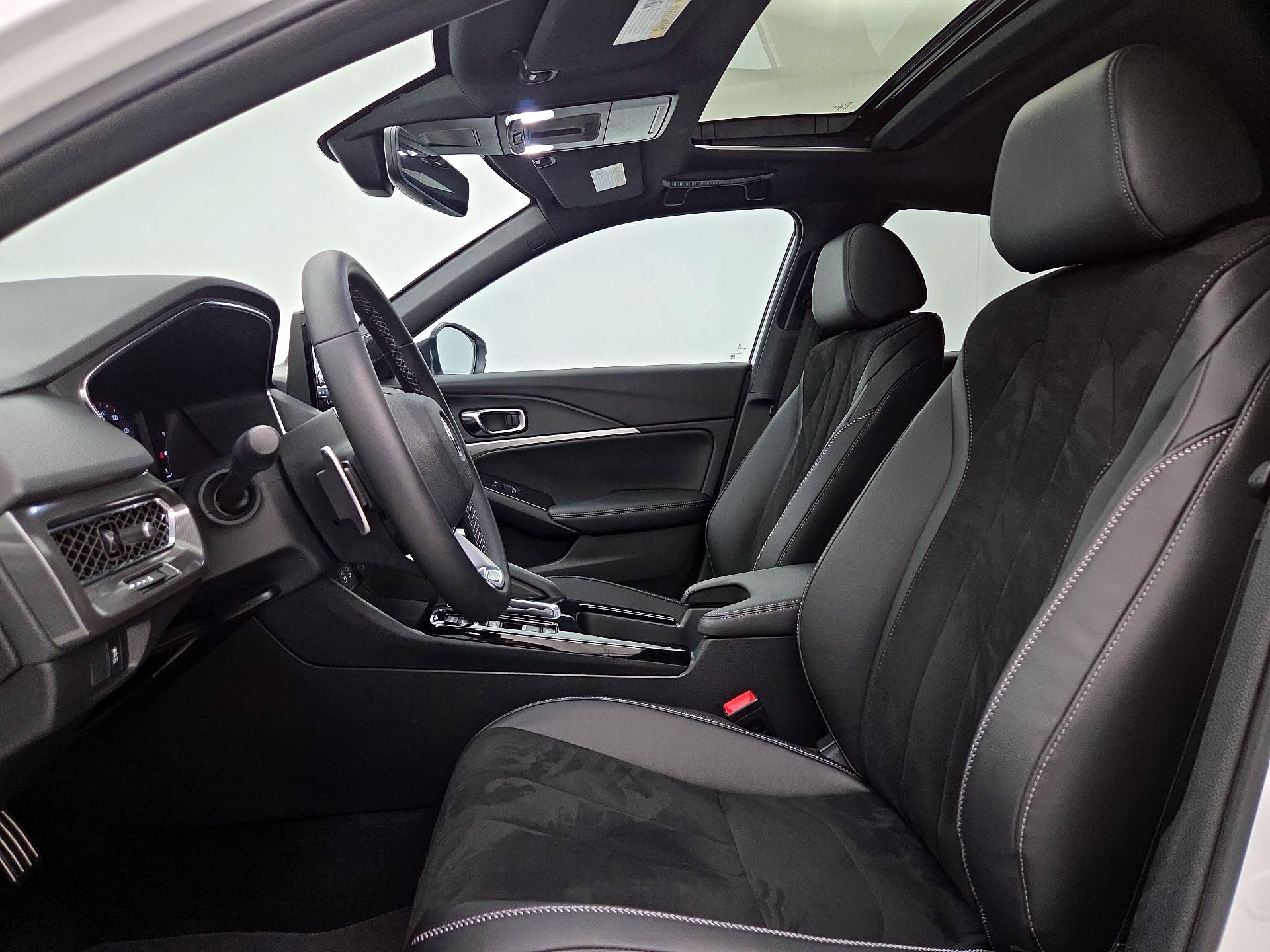 Thumbnail: 2025 Acura Integra - 11