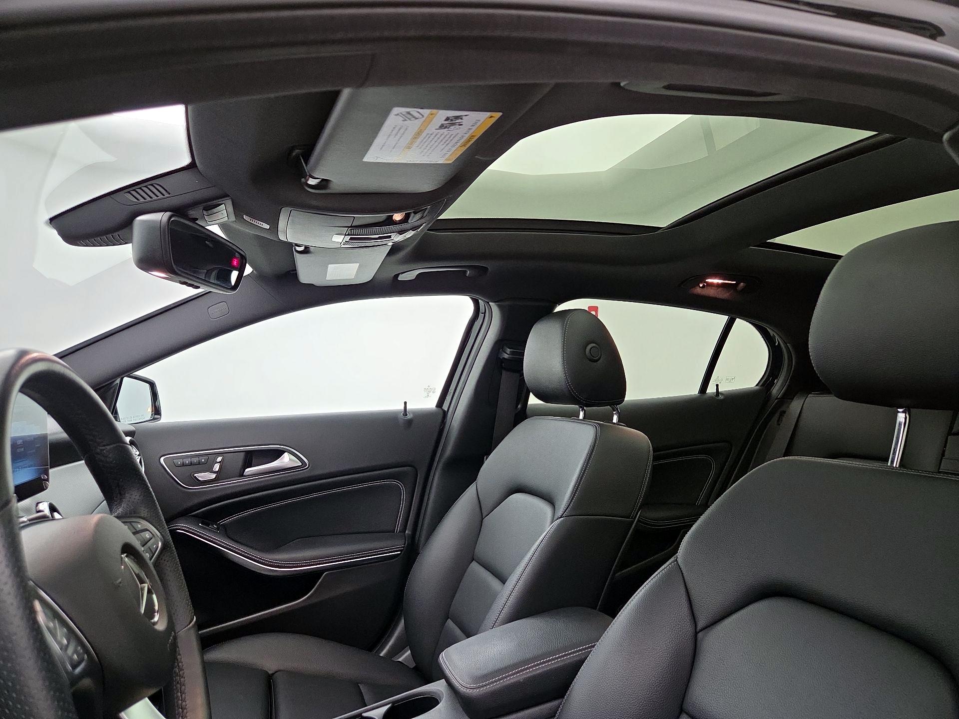 Thumbnail: 2020 Mercedes-Benz GLA - 18