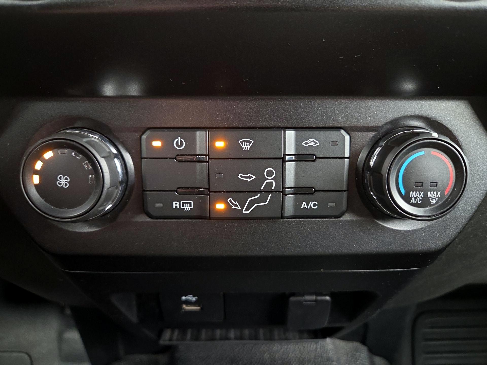 Thumbnail: 2019 Ford F-350 - 16