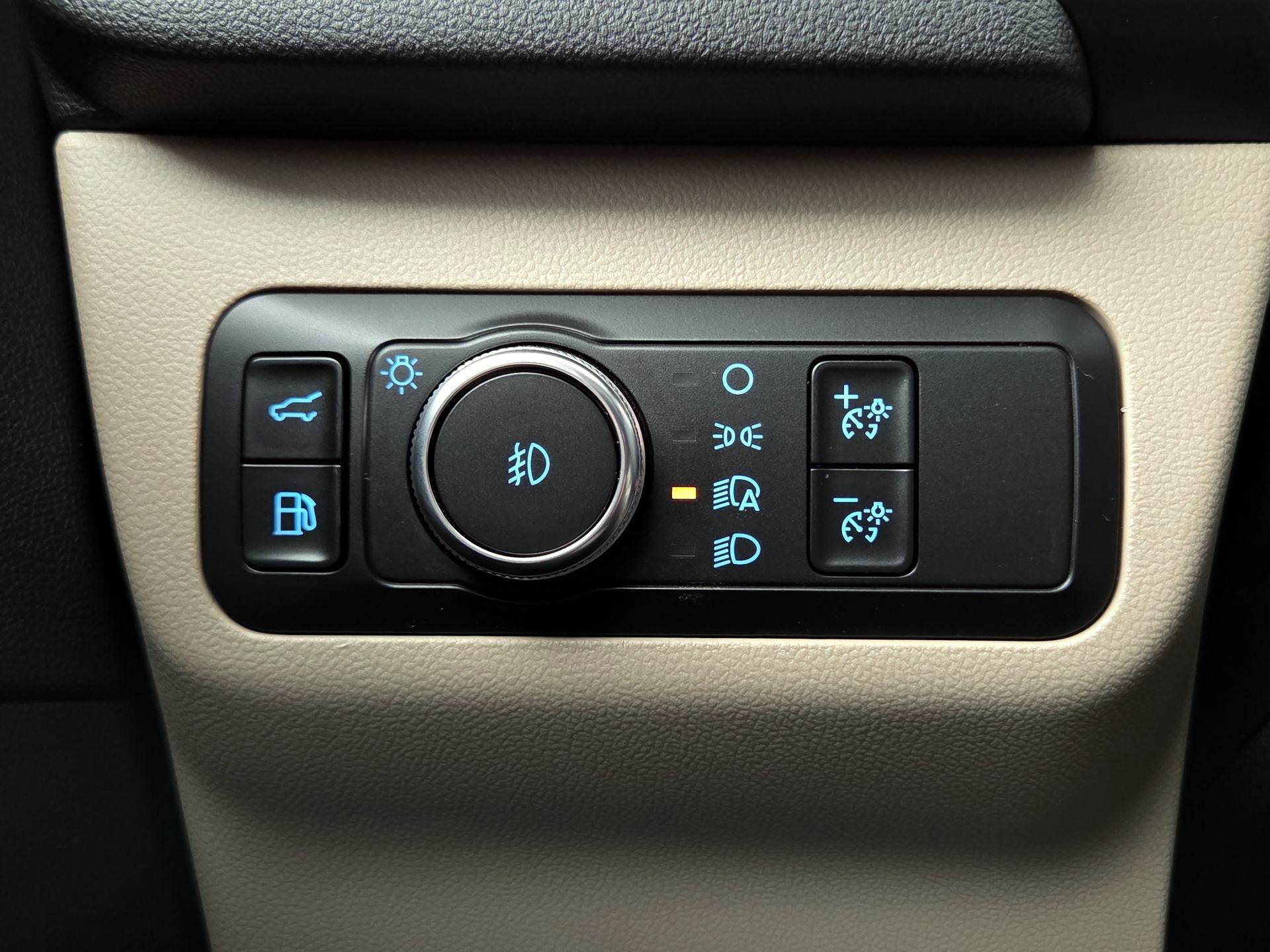 Thumbnail: 2020 Ford Escape - 13