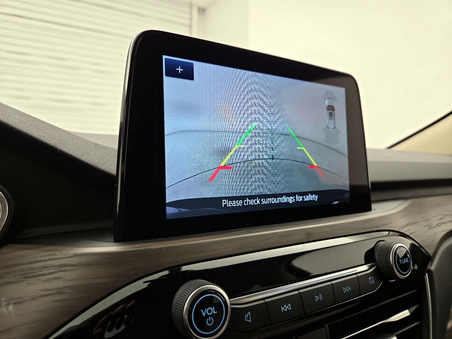 Thumbnail: 2020 Ford Escape - 15