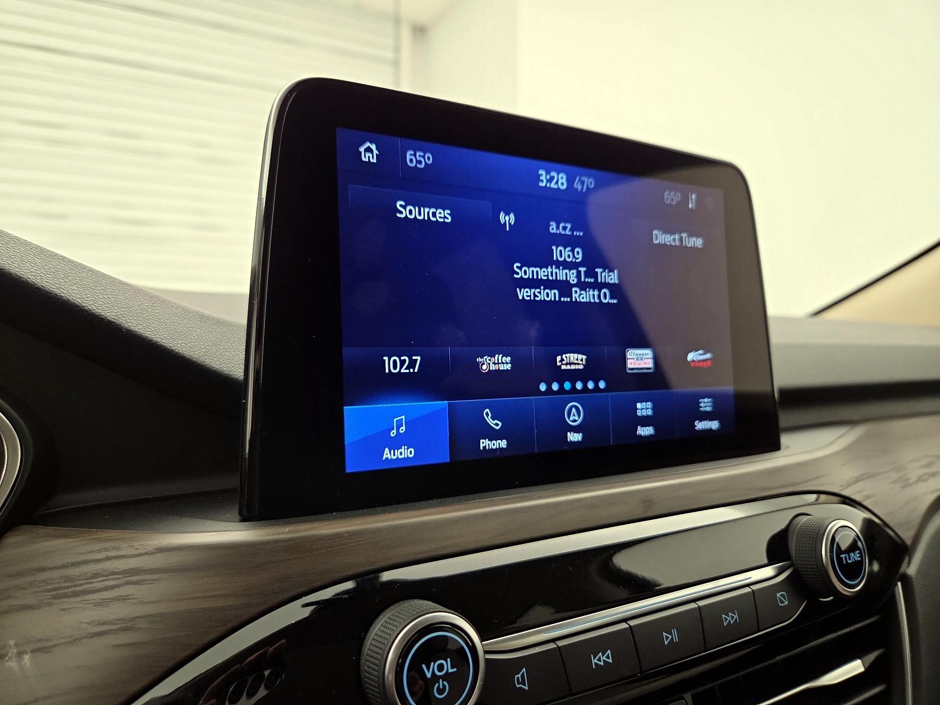 Thumbnail: 2020 Ford Escape - 16