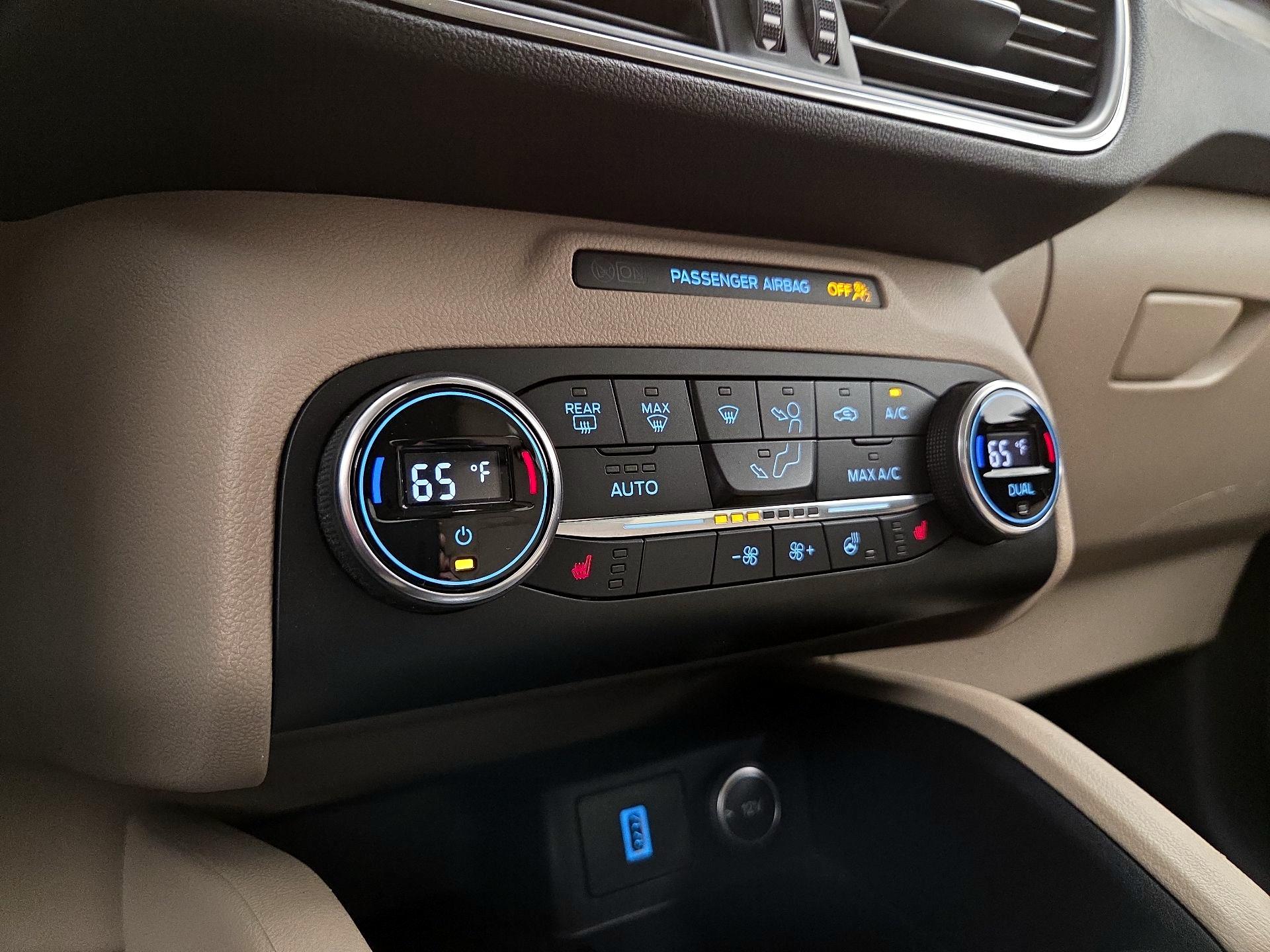 Thumbnail: 2020 Ford Escape - 17