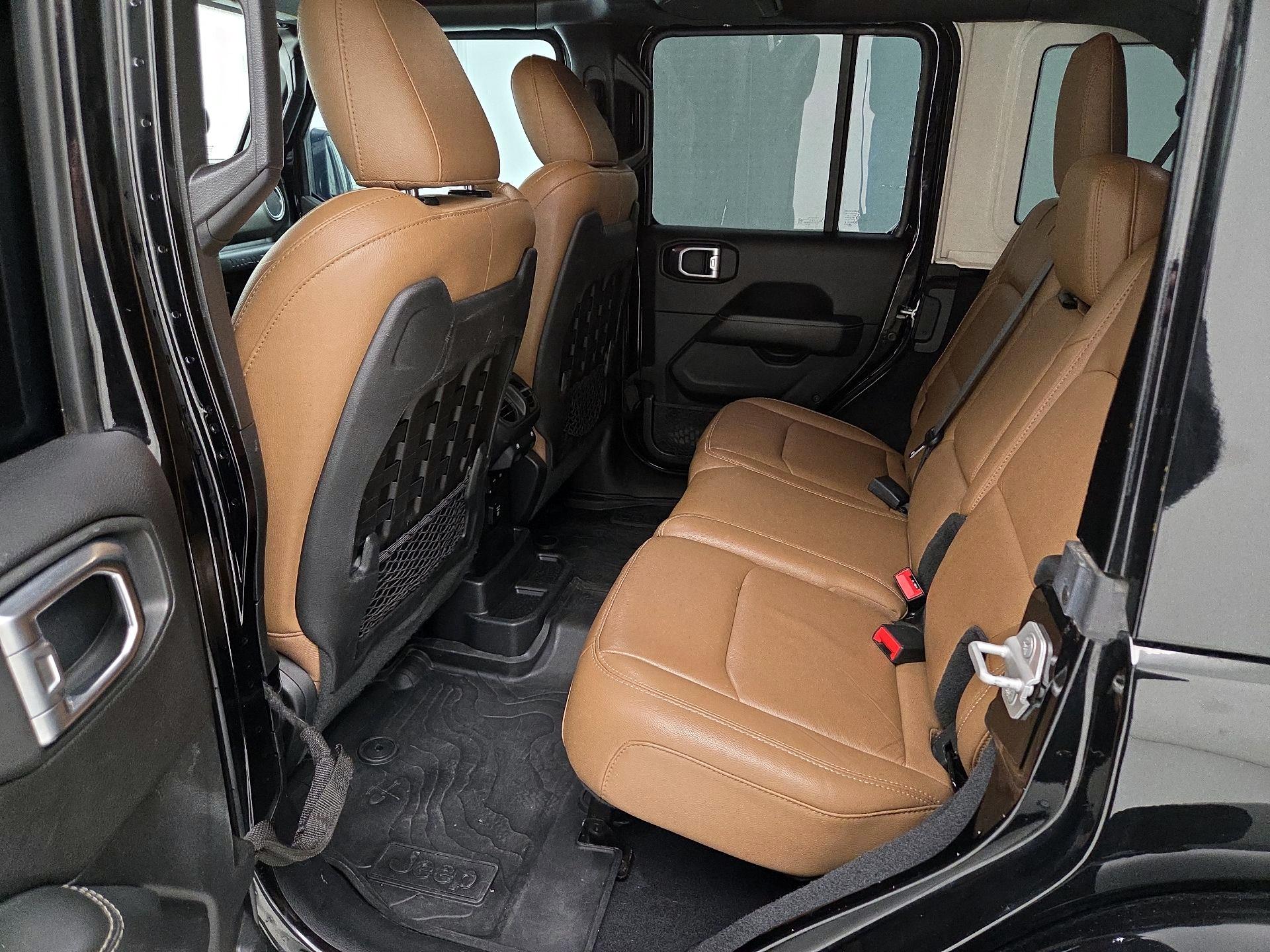 Thumbnail: 2020 Jeep Wrangler - 18